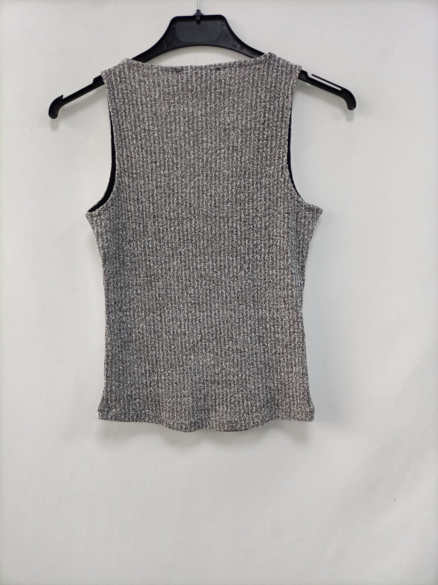 MANGO.Top gris canalé T.S