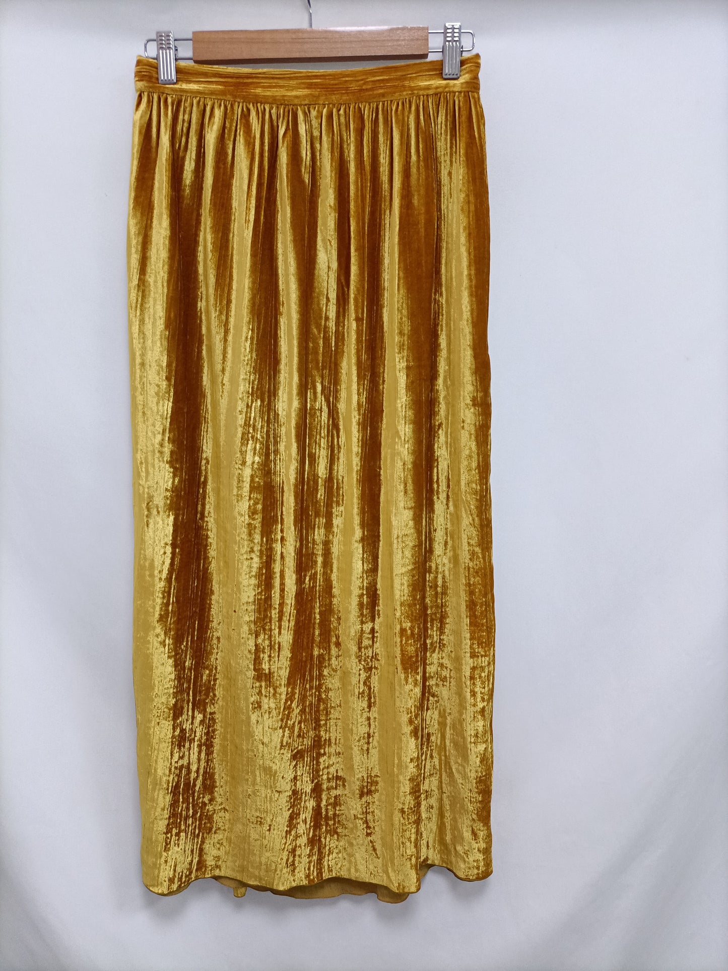 MASSCOB. Falda midi terciopelo T.34