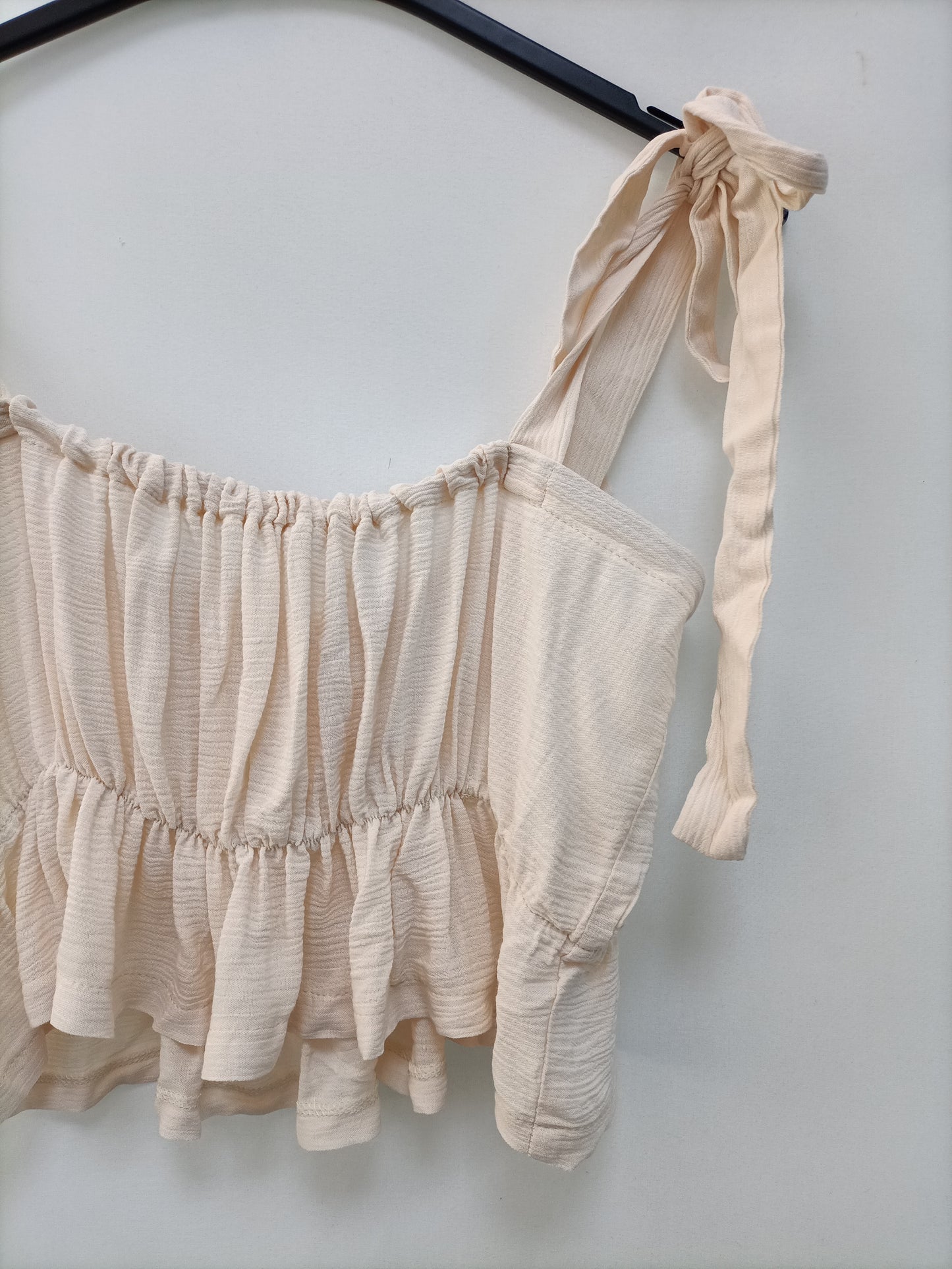 THE ARE. Beige Croptop Ts/m