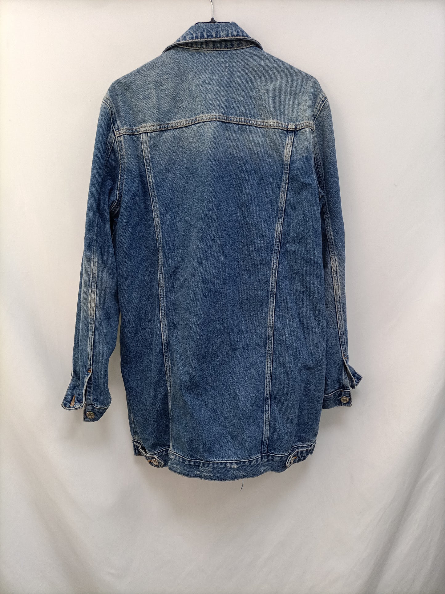 MANGO. Cazadora oversized vaquera T.x/s