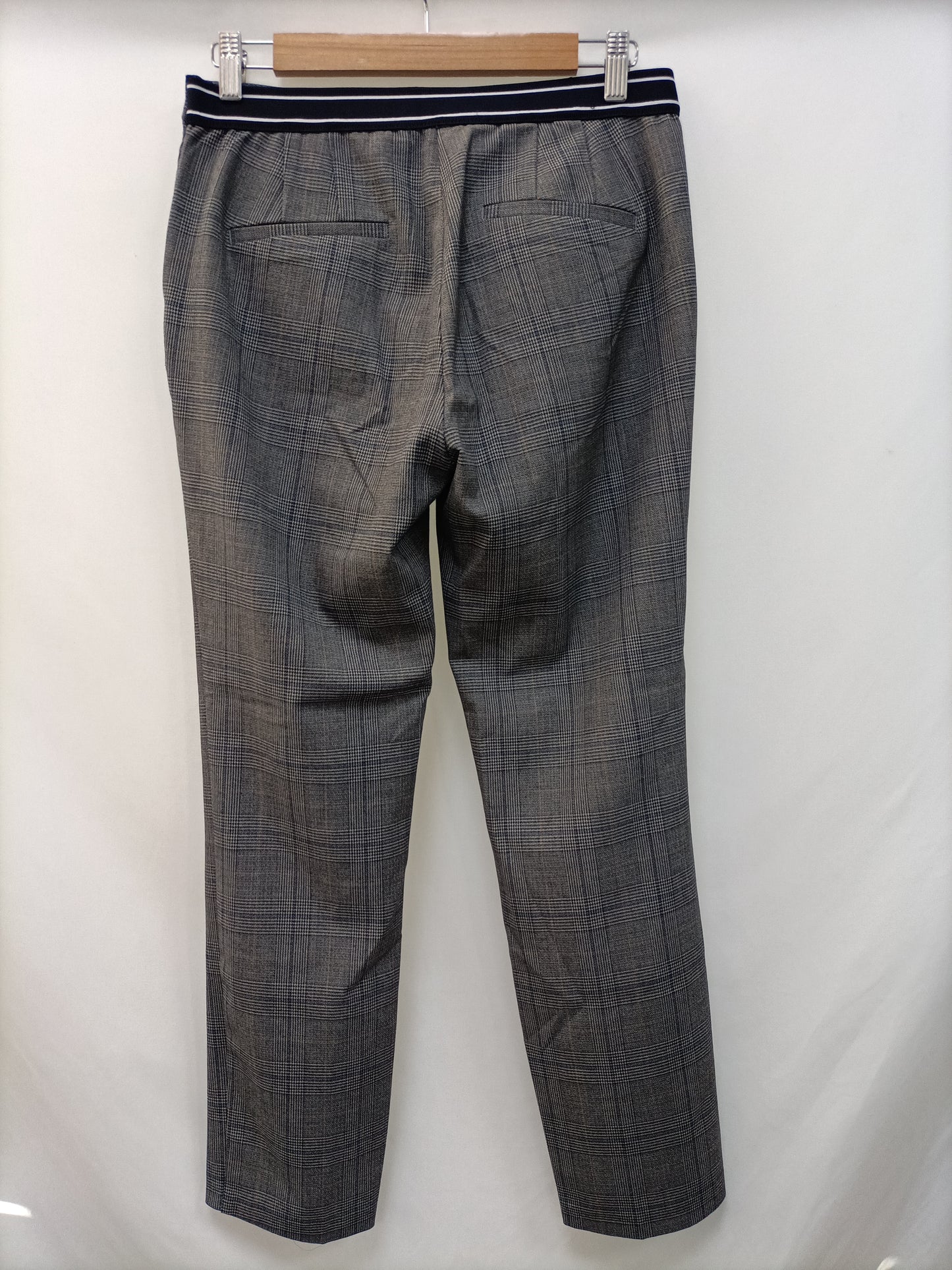 ZARA. Pantalón gris cuadros T.m