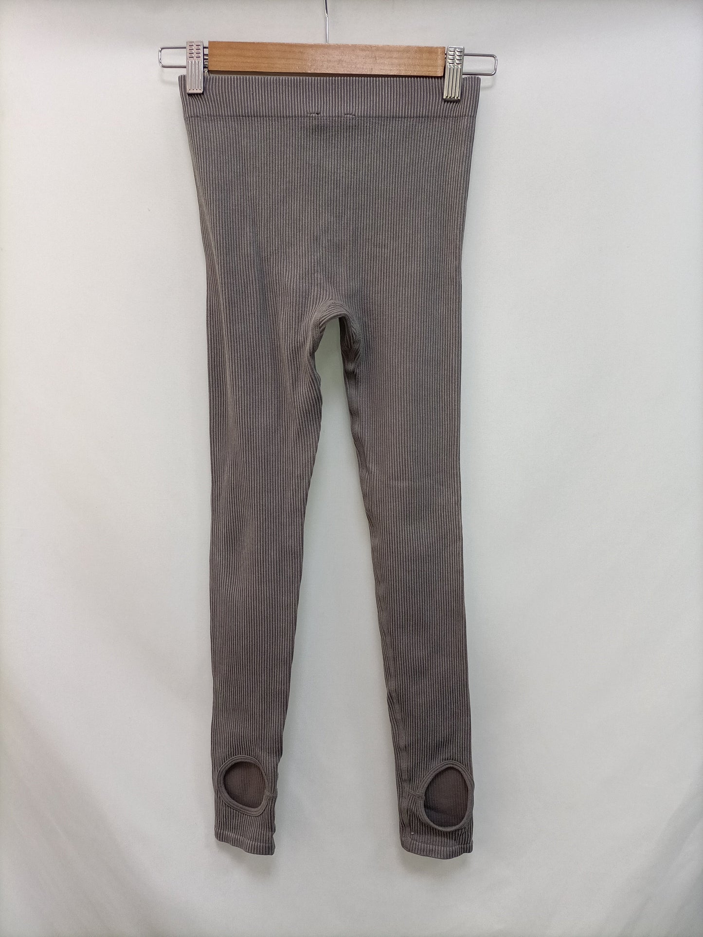 ZARA. Leggins canalé gris T.xs/s
