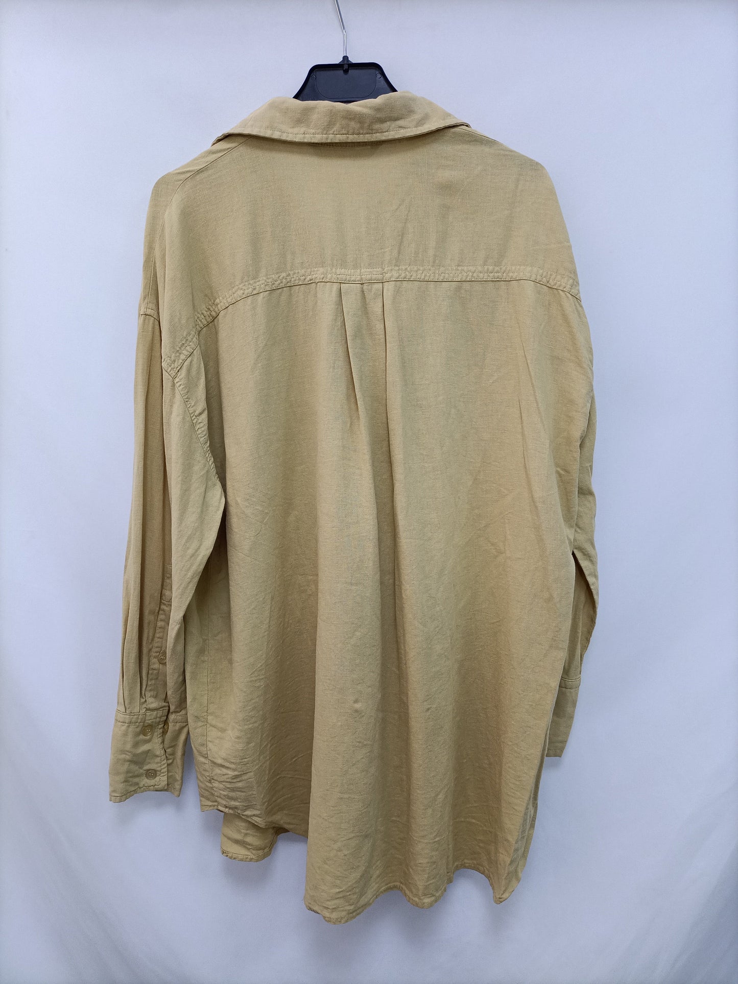 ZARA. Blusa amarilla oversized T.s