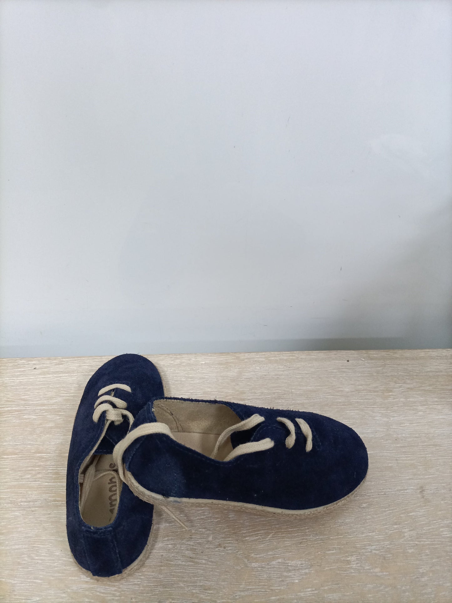 PISAMONAS. Blue suede sneakers, size 26 (tara)