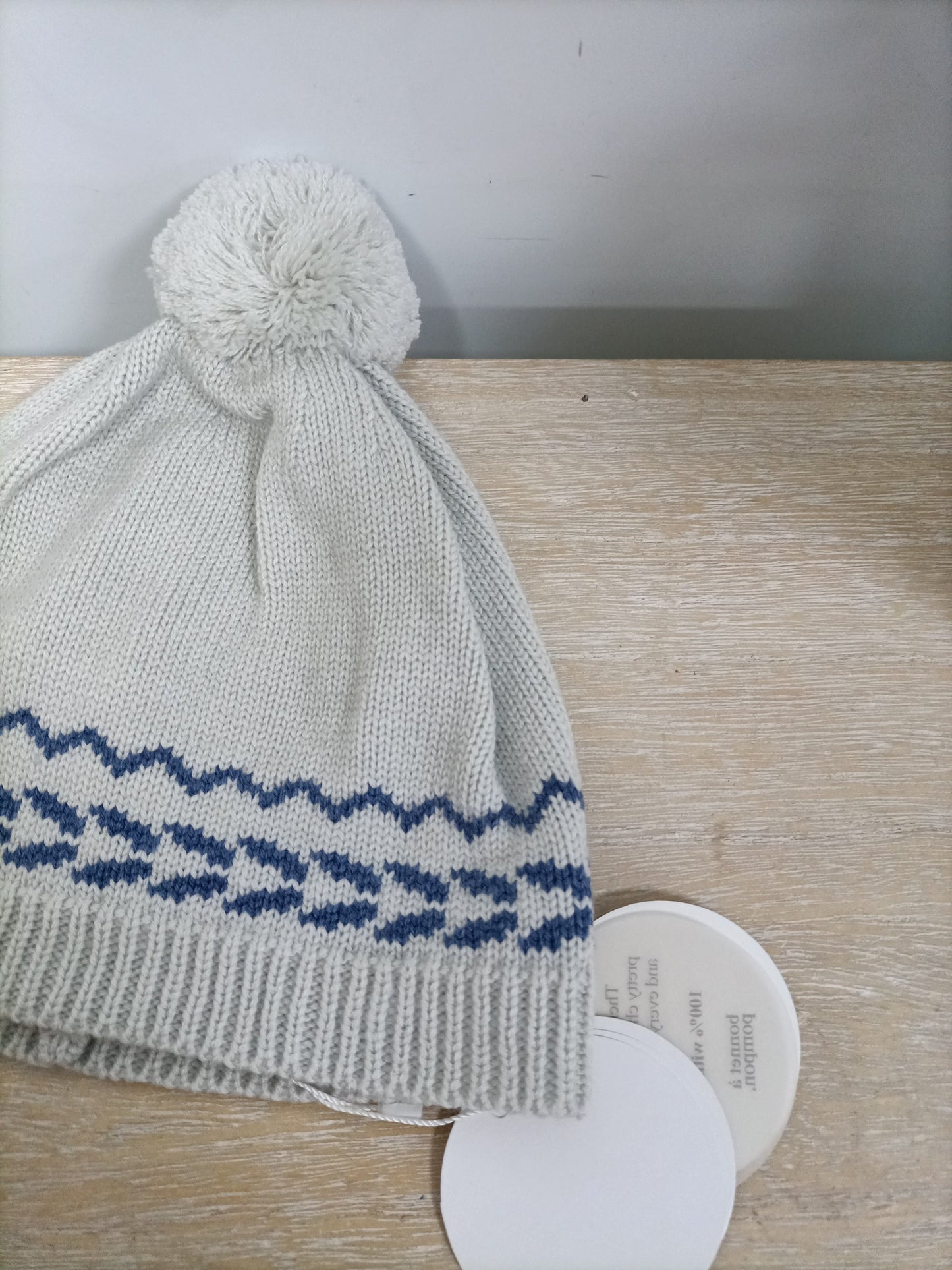 POMPON BONNET. Grey pompom hat Ts (boys)