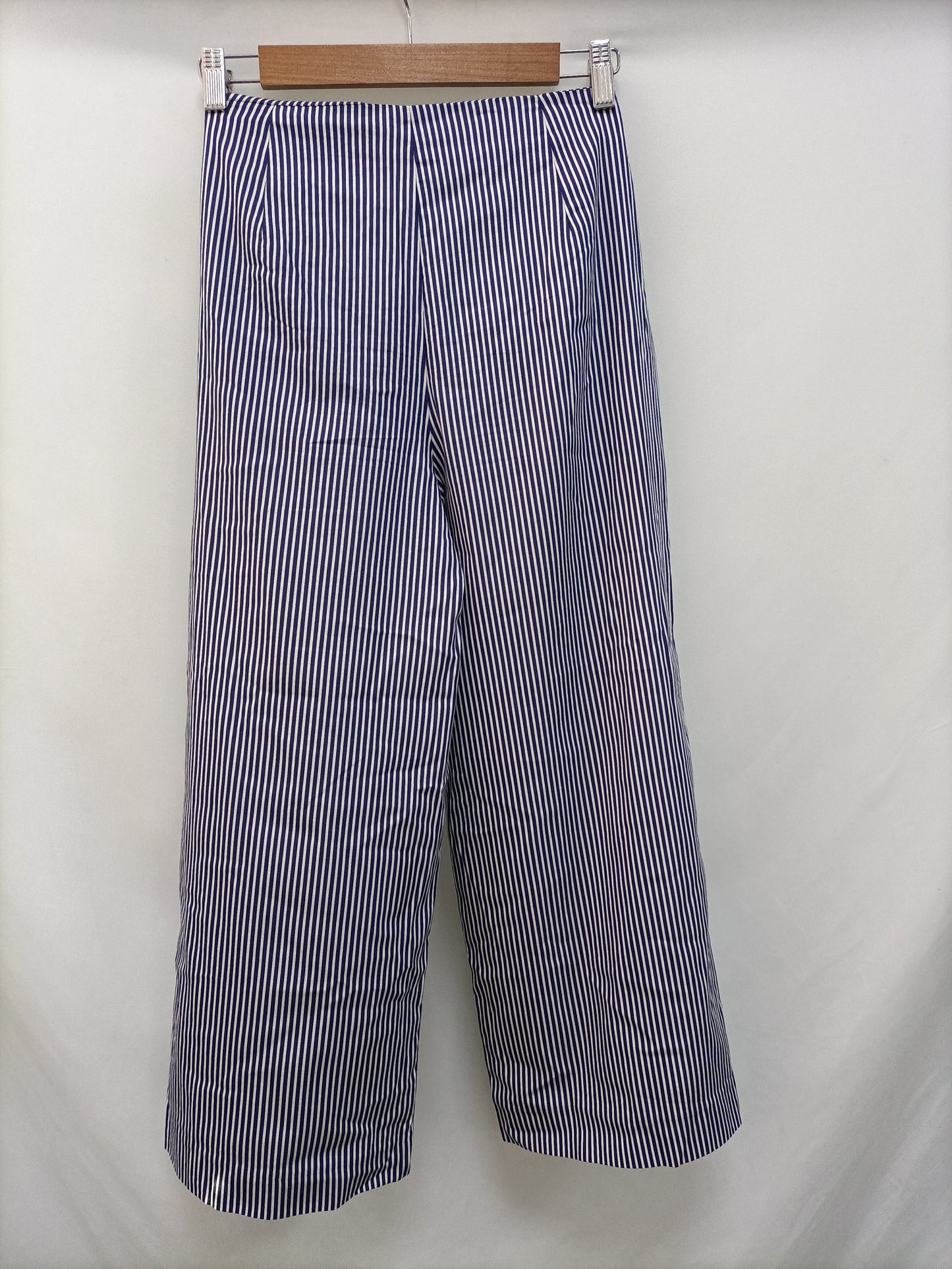 ZARA. Striped Ts culottes