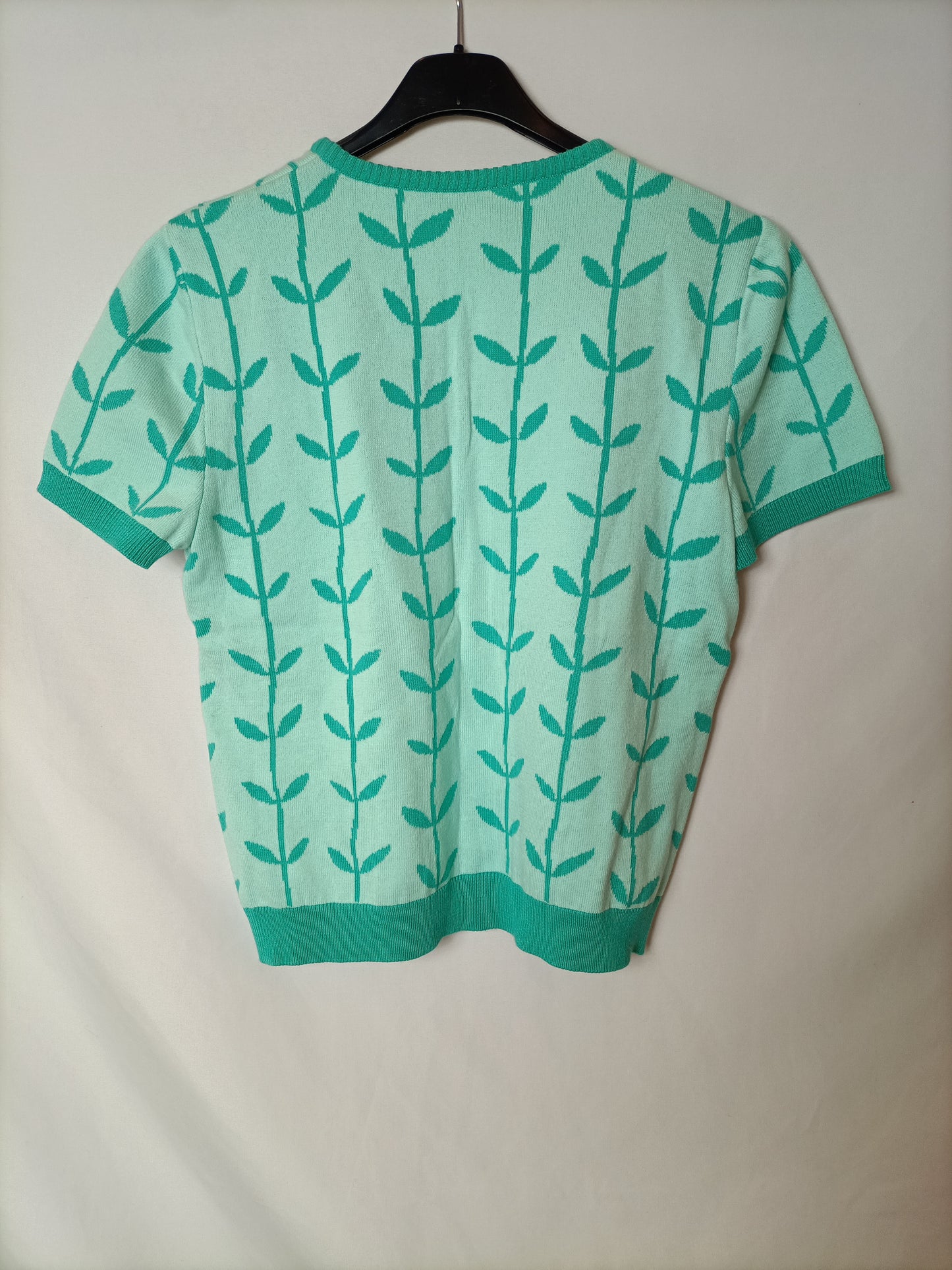 BACK COUTURE. Top verde ramas T.l