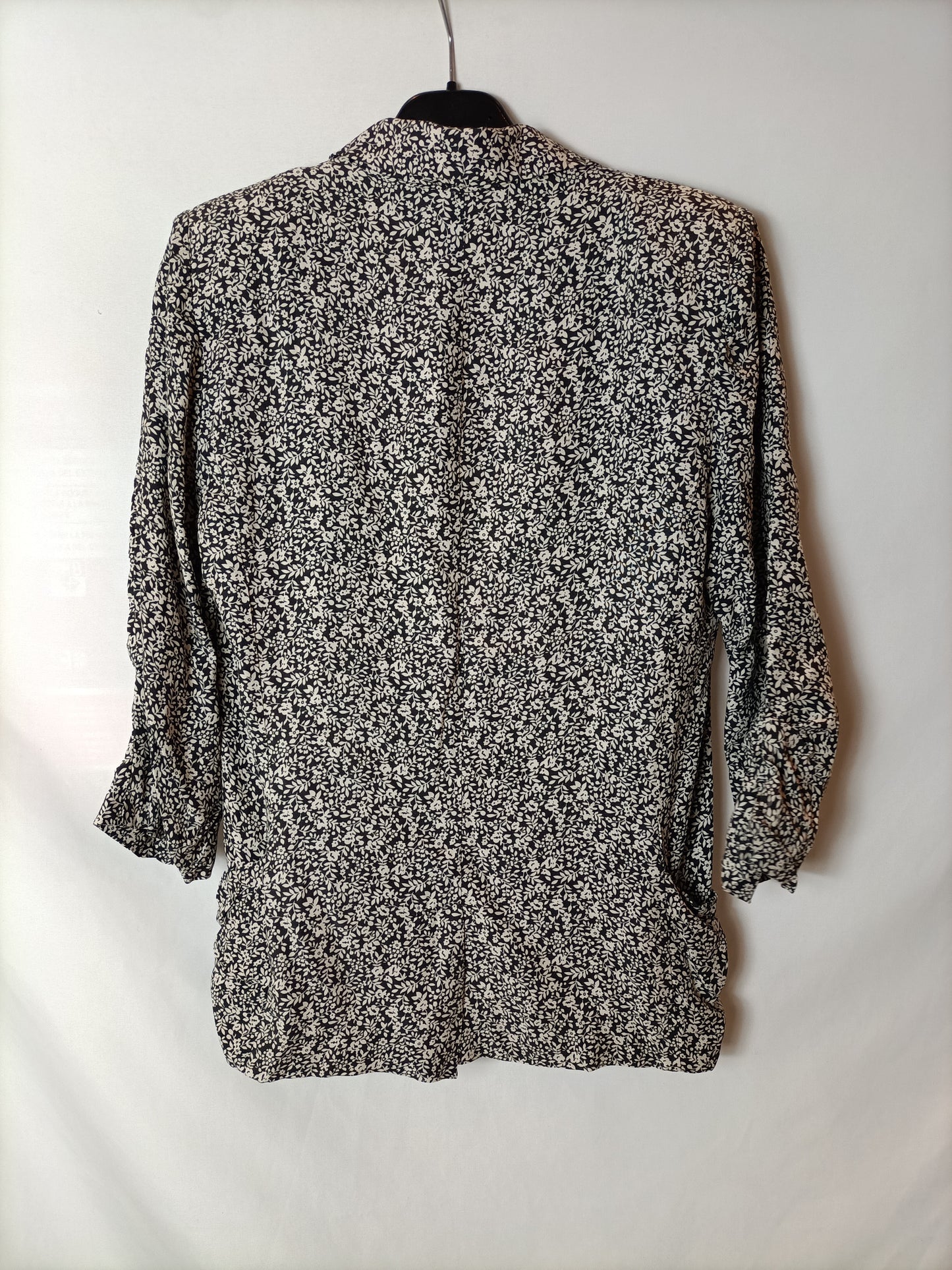 OTHERS. Floral blouse/jacket Your(s)
