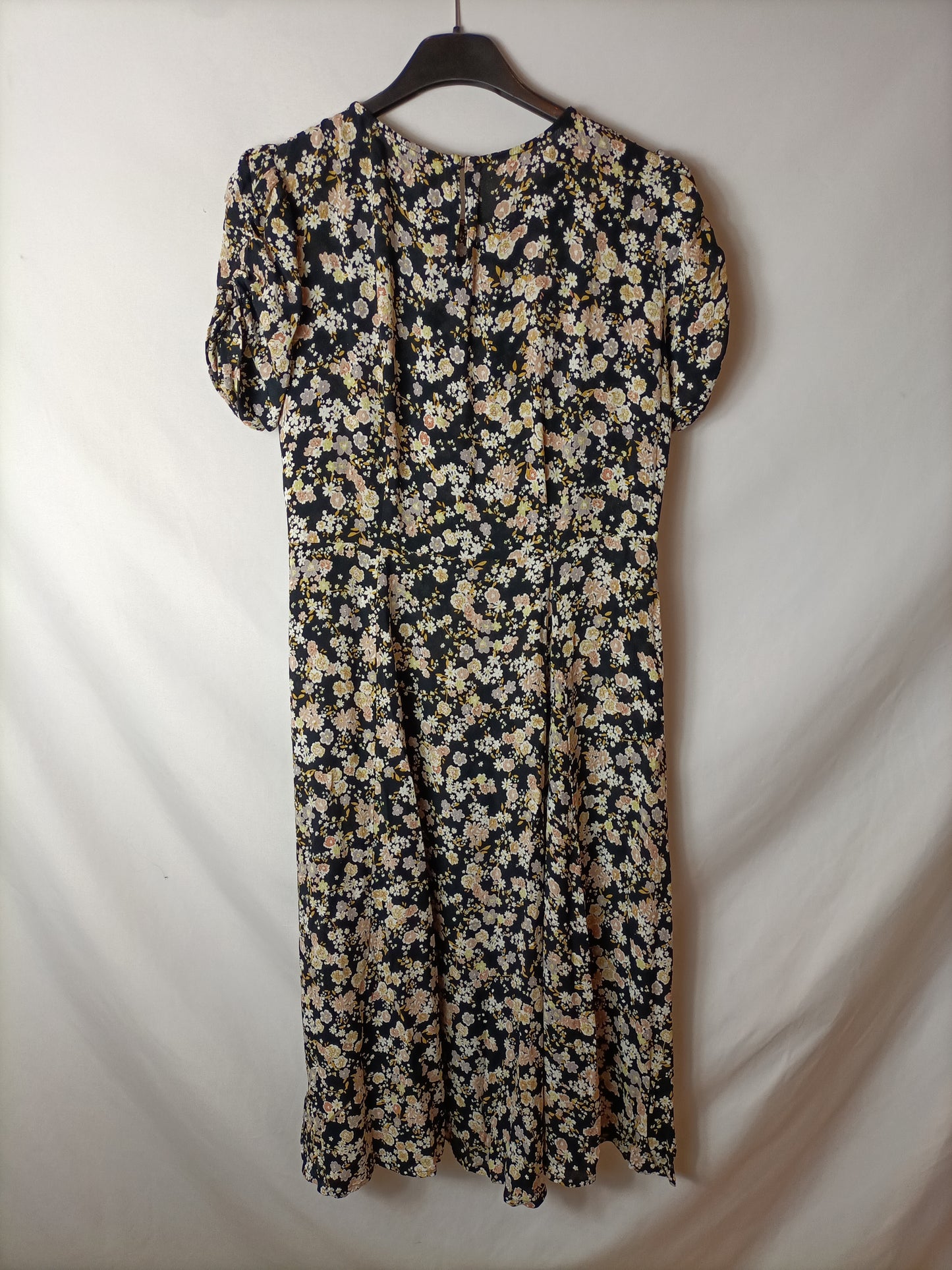 PIECES. Vestido estampado flores midi. T. XS/S