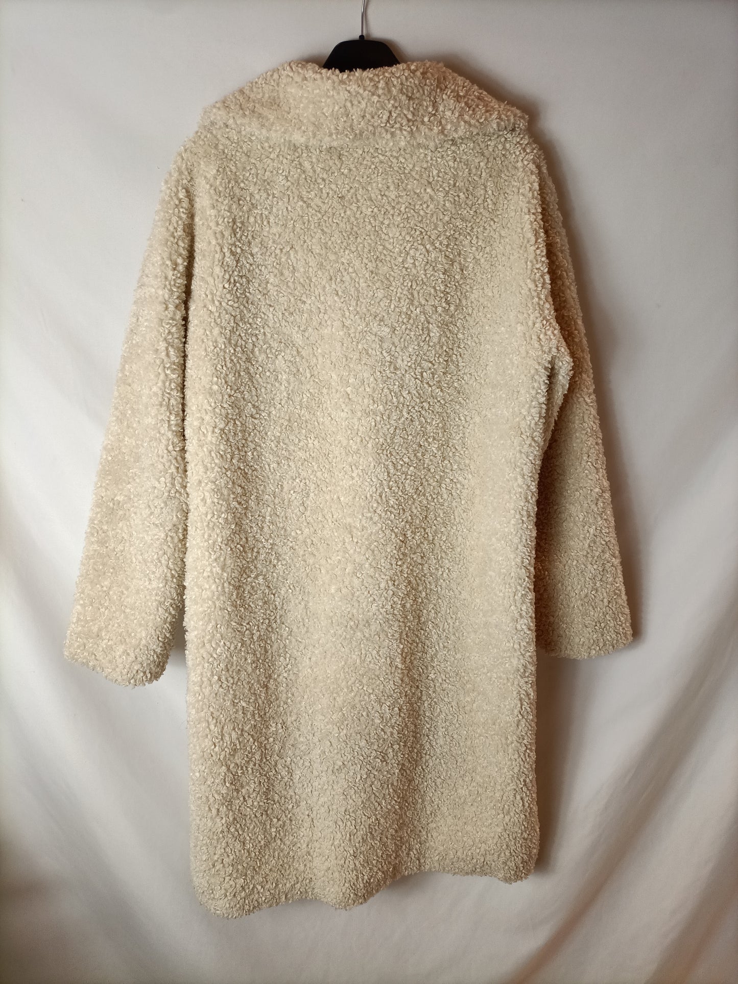 MIOH. Abrigo borrego blanco roto T.s