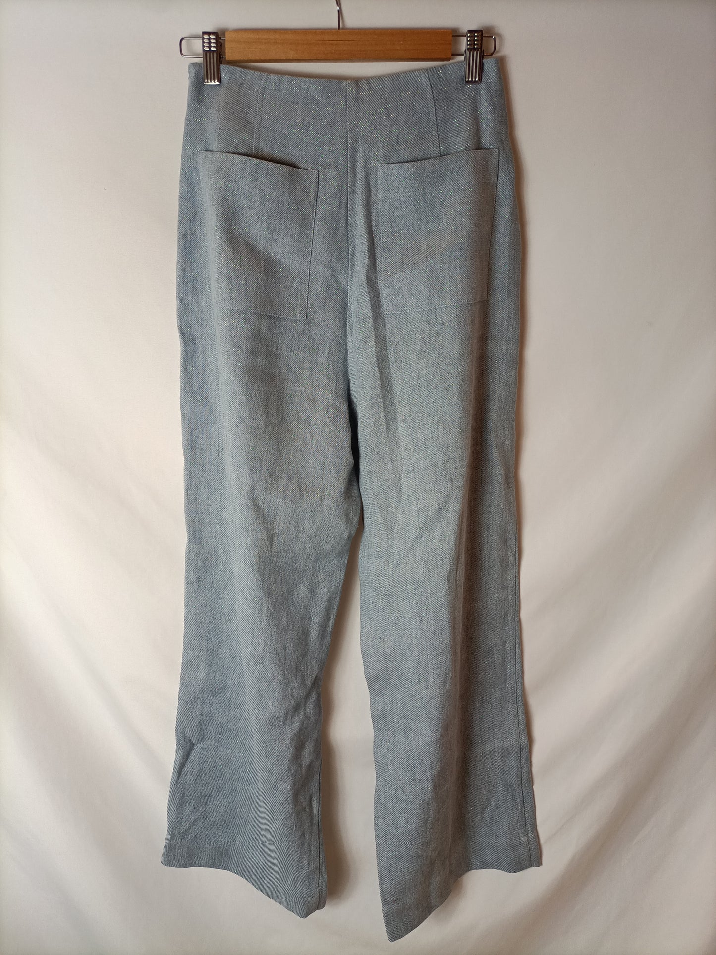 MAKSU. Total look azul hilos T.s