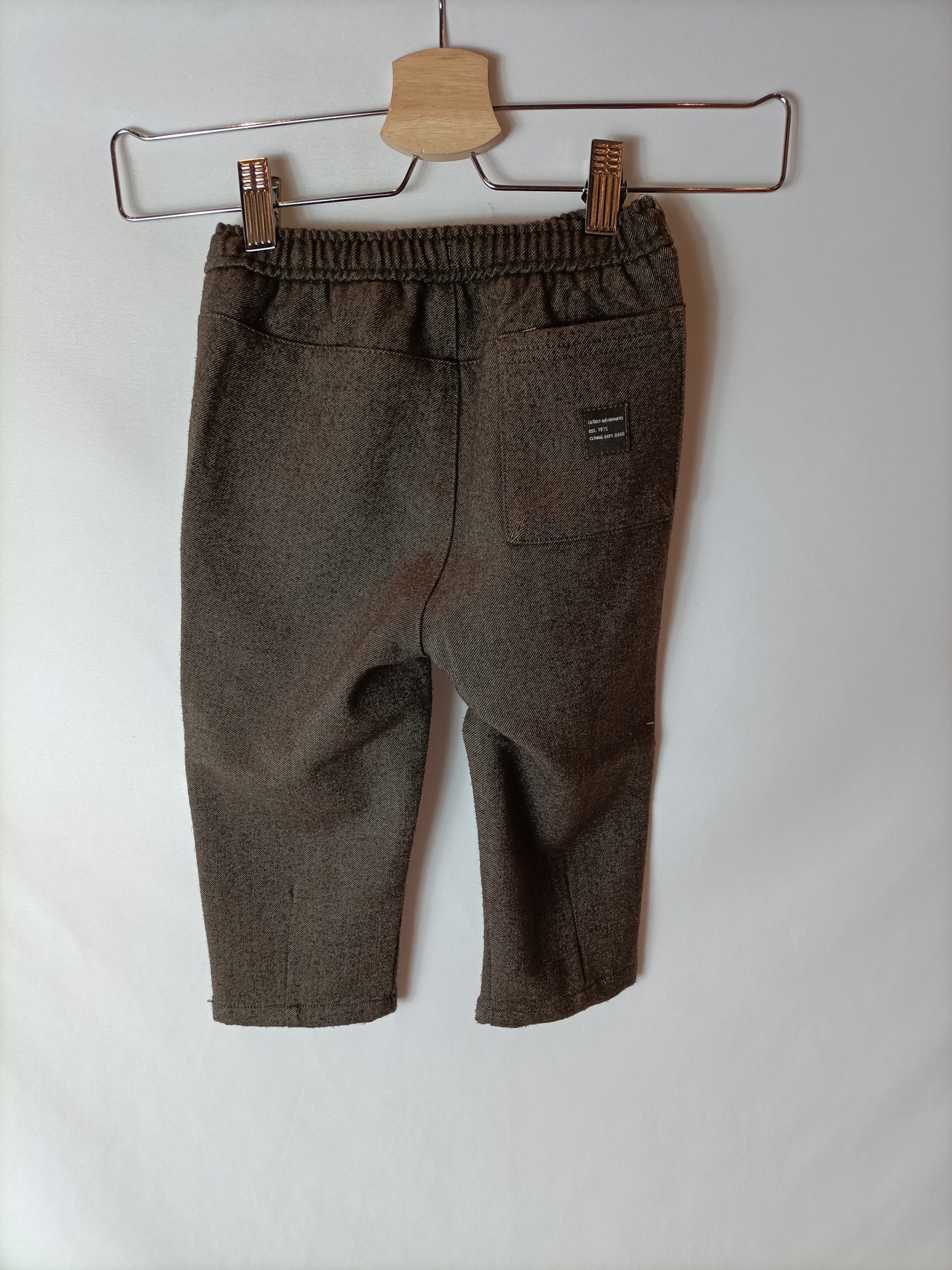ZARA. Brown textured trousers. Size 18-24 m