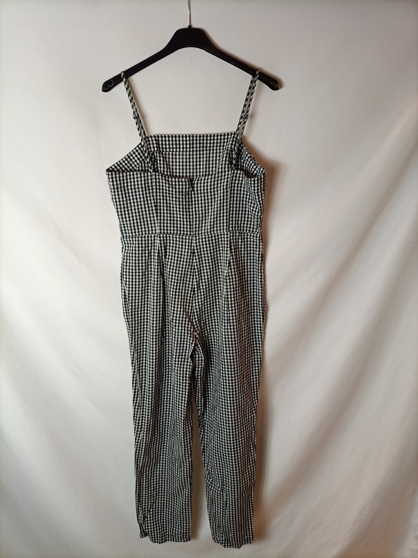 FOREVER 21. Mono largo vichy negro y blanco. T M