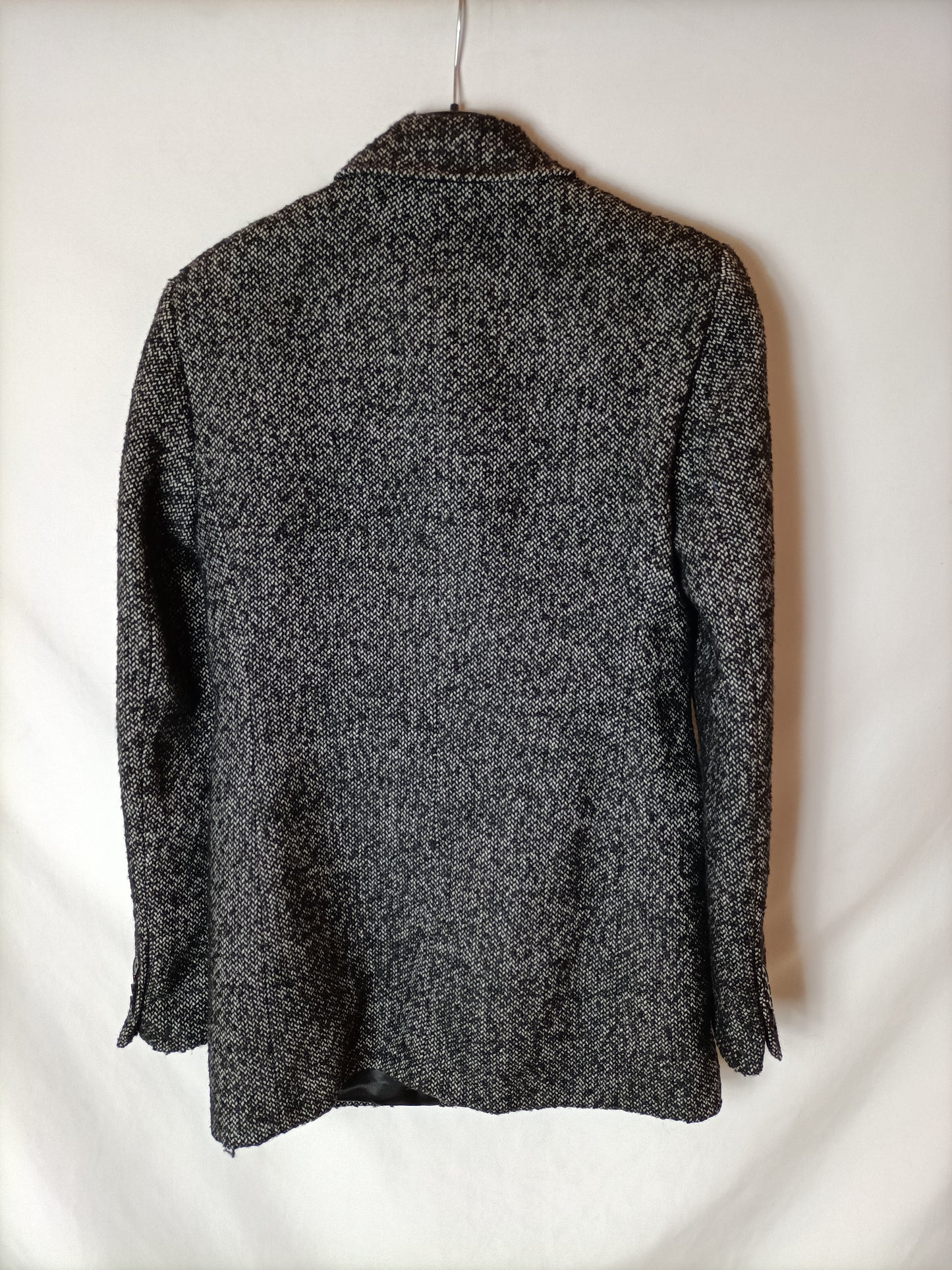 ZARA. Abrigo negro jaspeado T.s