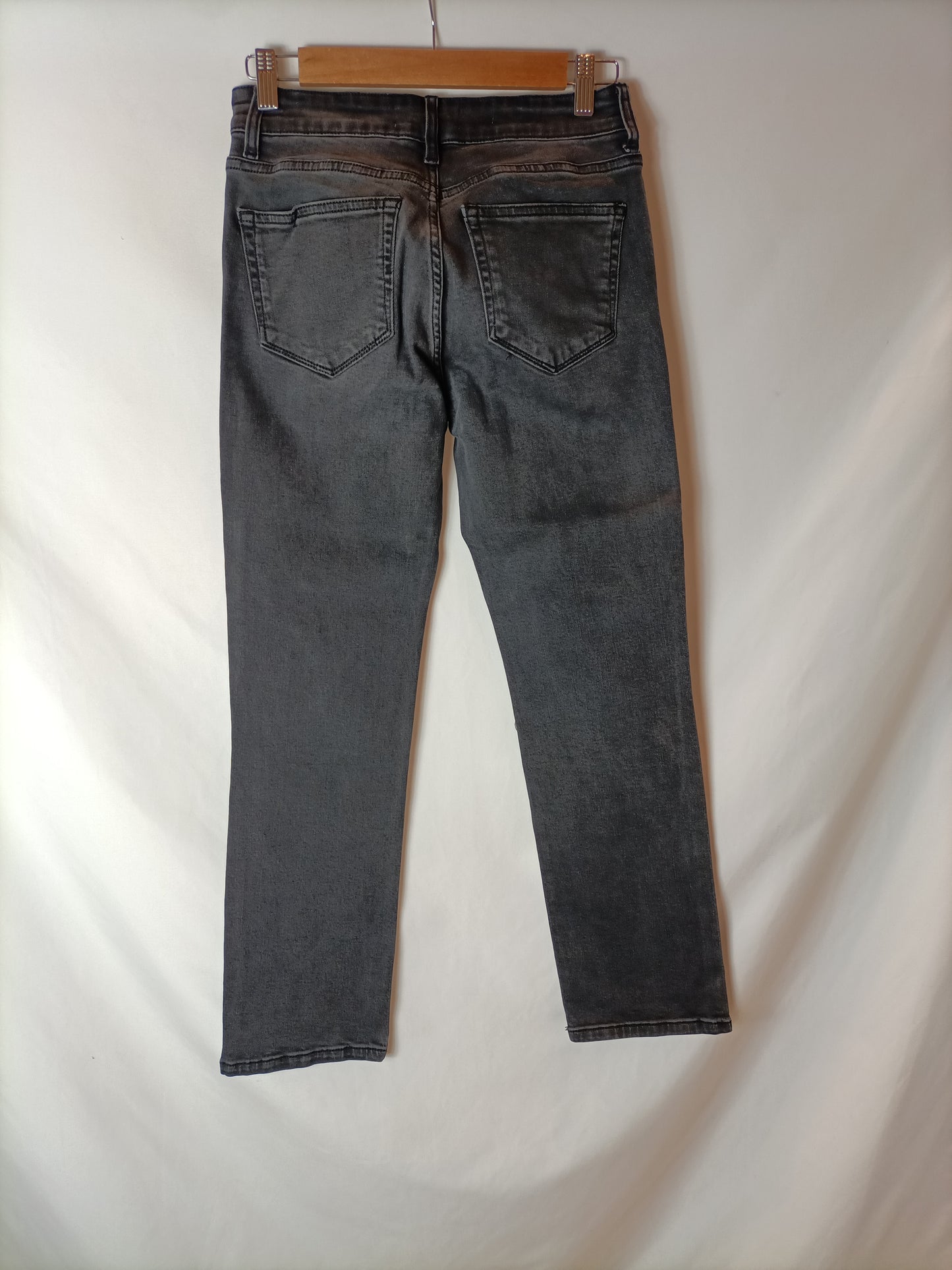 MANGO. Pantalón gris recto T.36