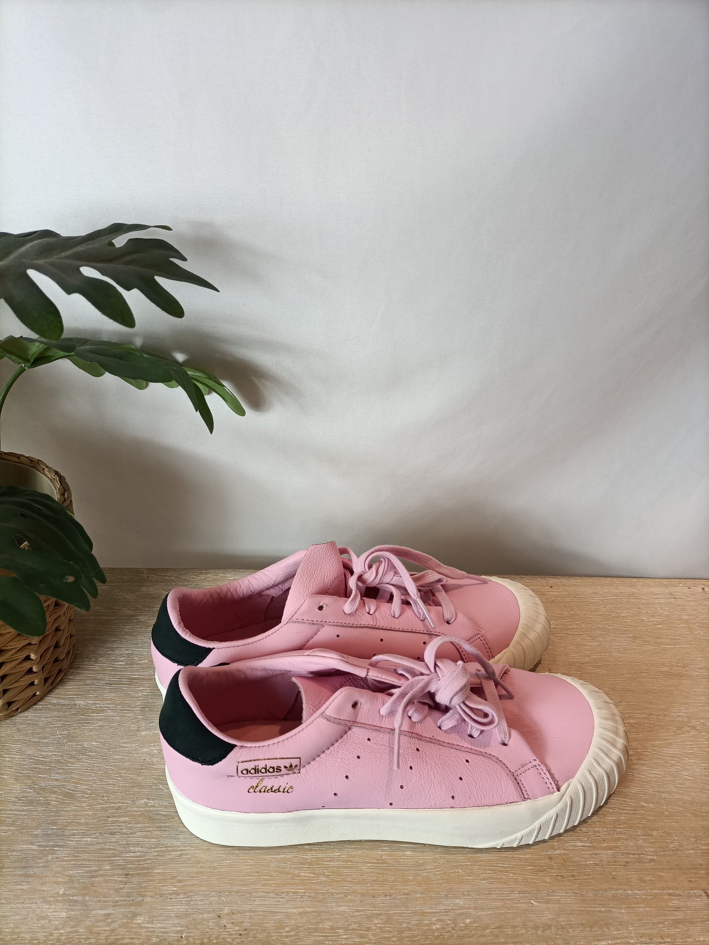 ADIDAS. Zapatillas rosas puntera T.38