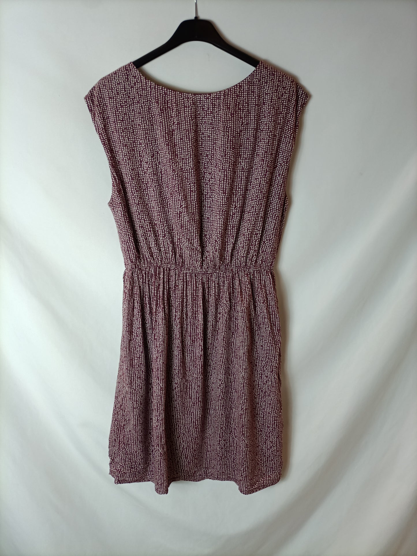 ZARA. Vestido burdeos lunares T.m