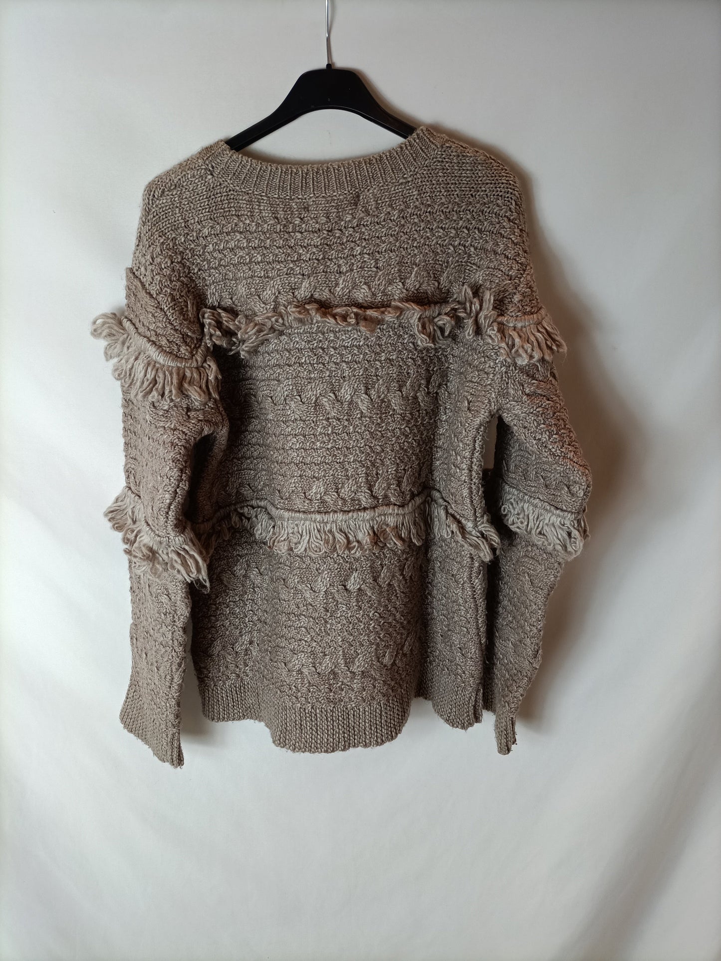 DEBY DEBO. Light brown knit sweater. TM