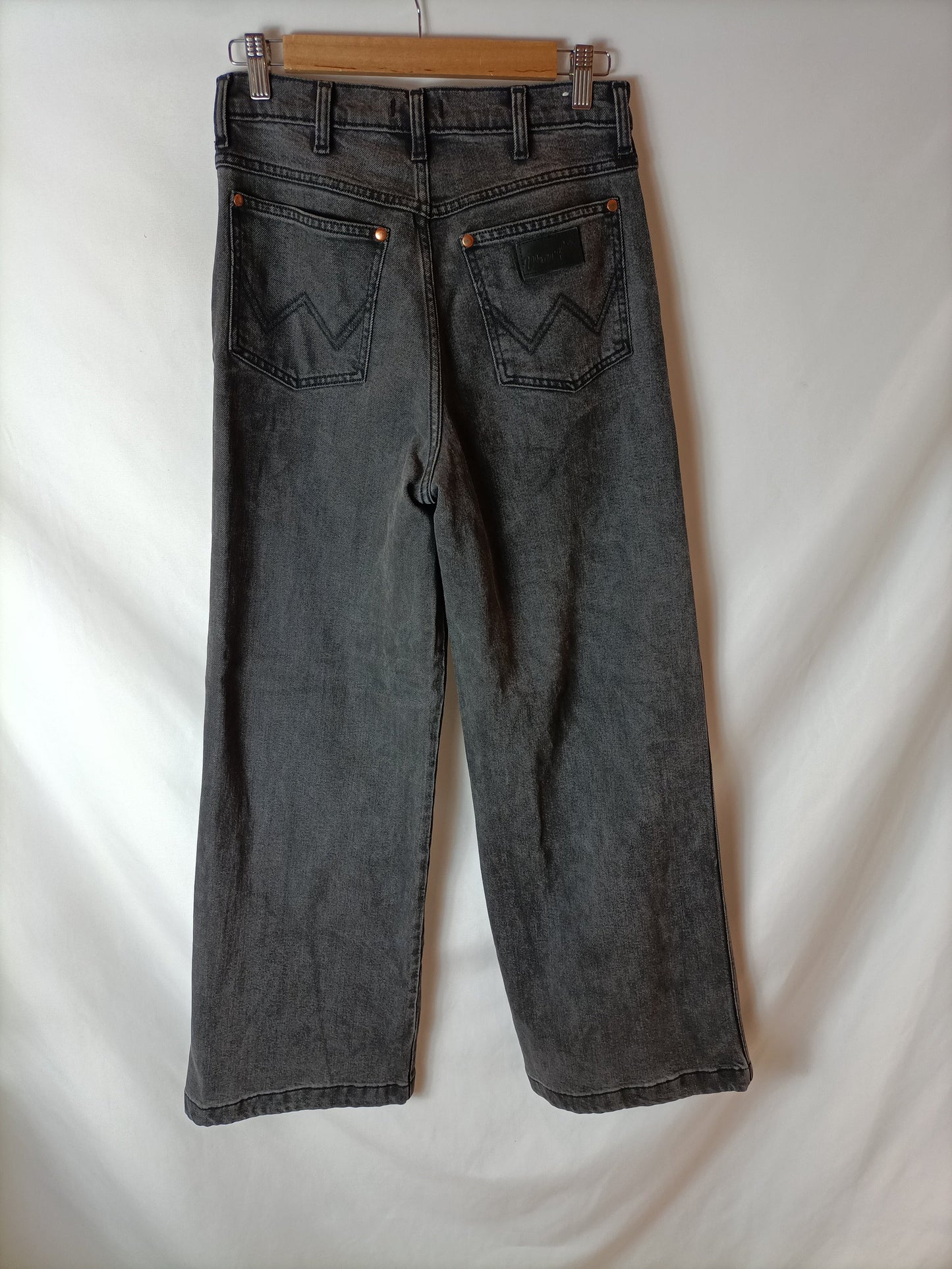 WRANGLER. Pantalón ancho gris T.27(36)