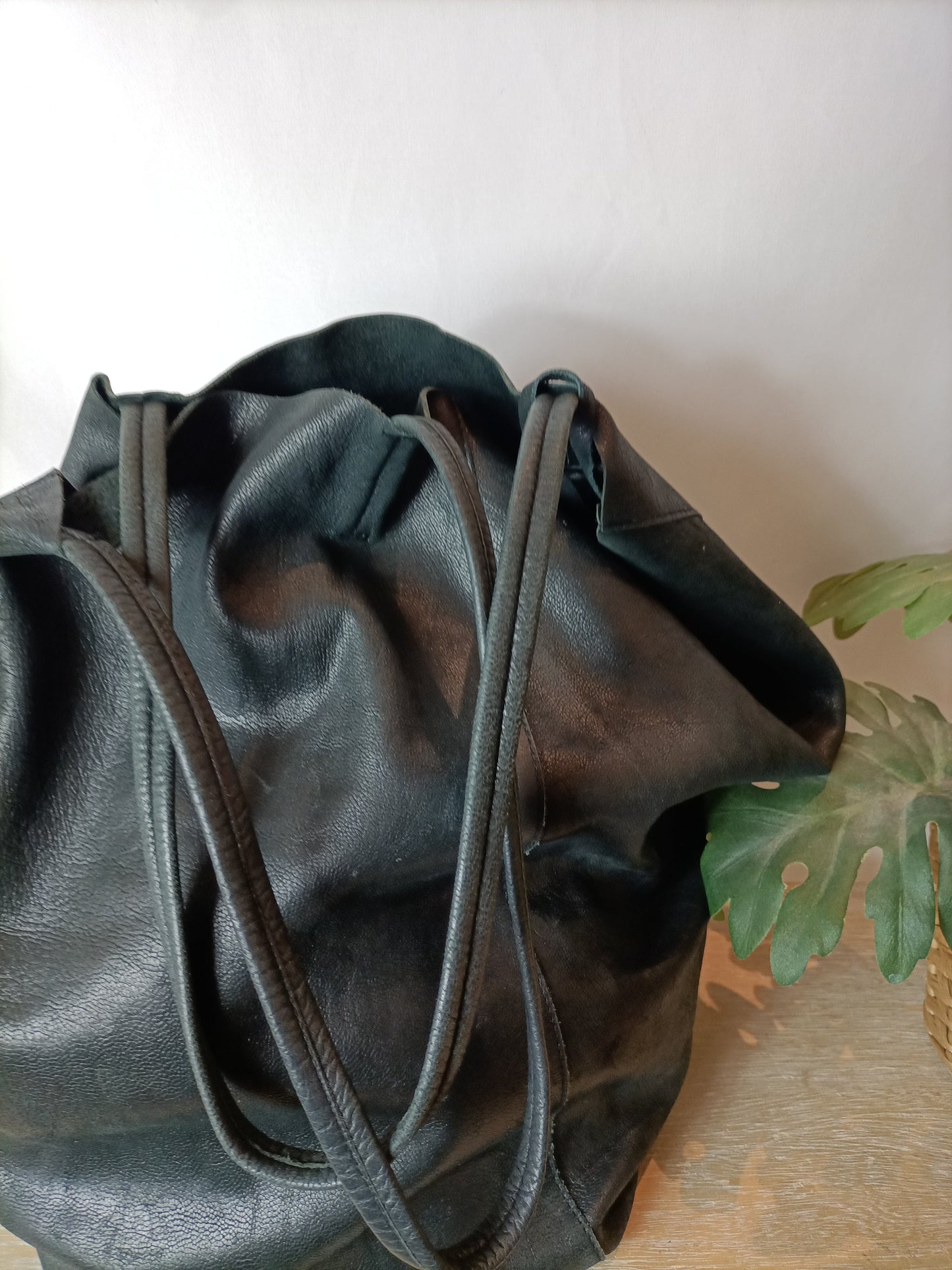 OTRAS. Bolso shopper negro (TARA)