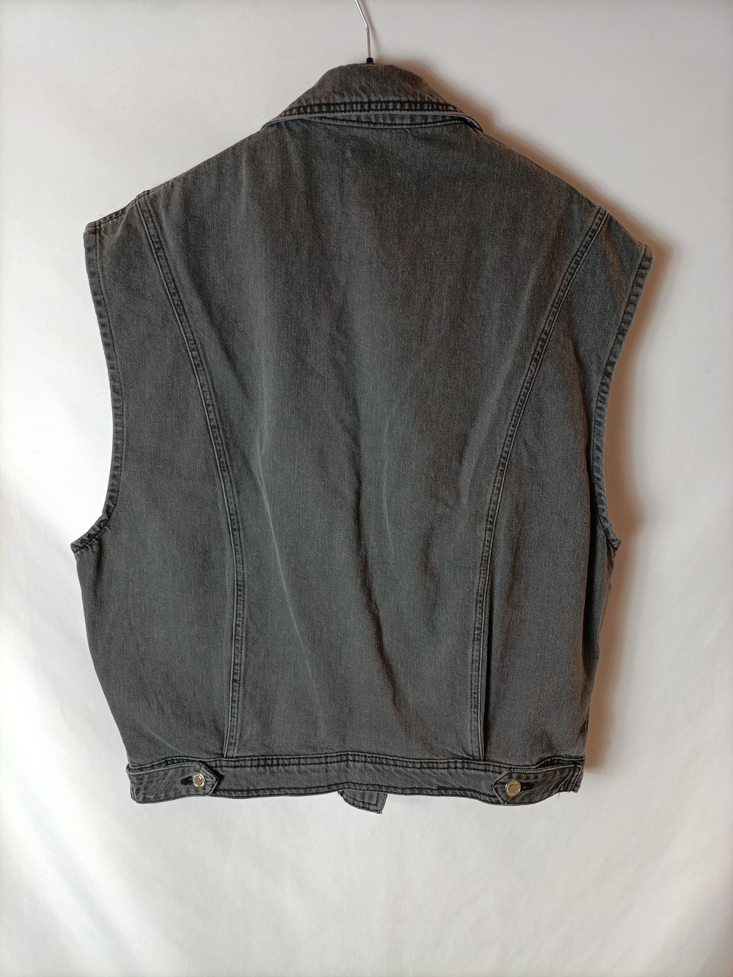 LOAVIES. Oversized gray denim vest. TM