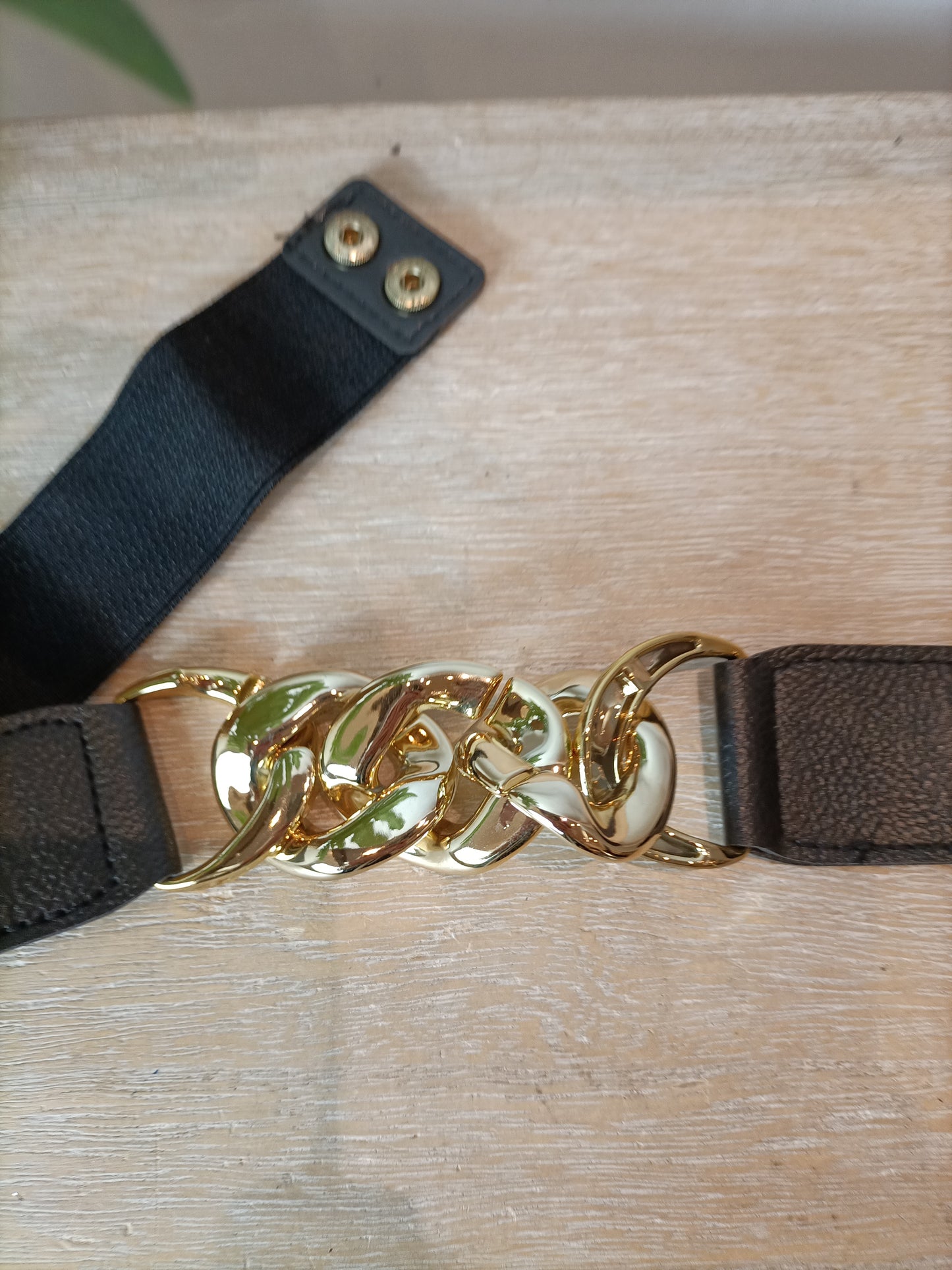 OTRAS. Cinturón negro elástico. T U