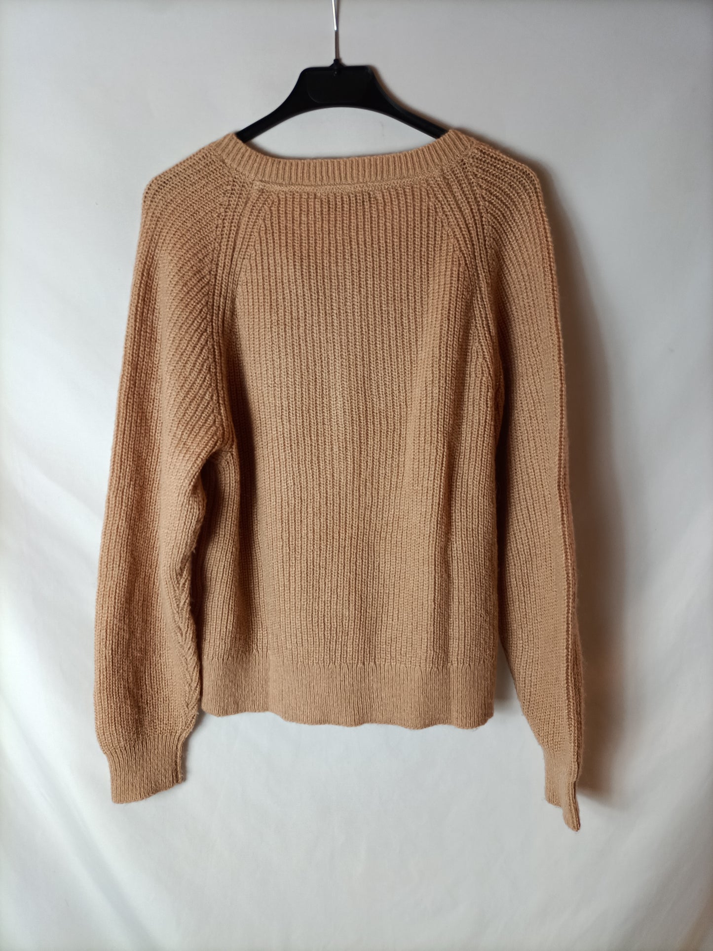 INTROPIA. Beige buttoned sweater Tm