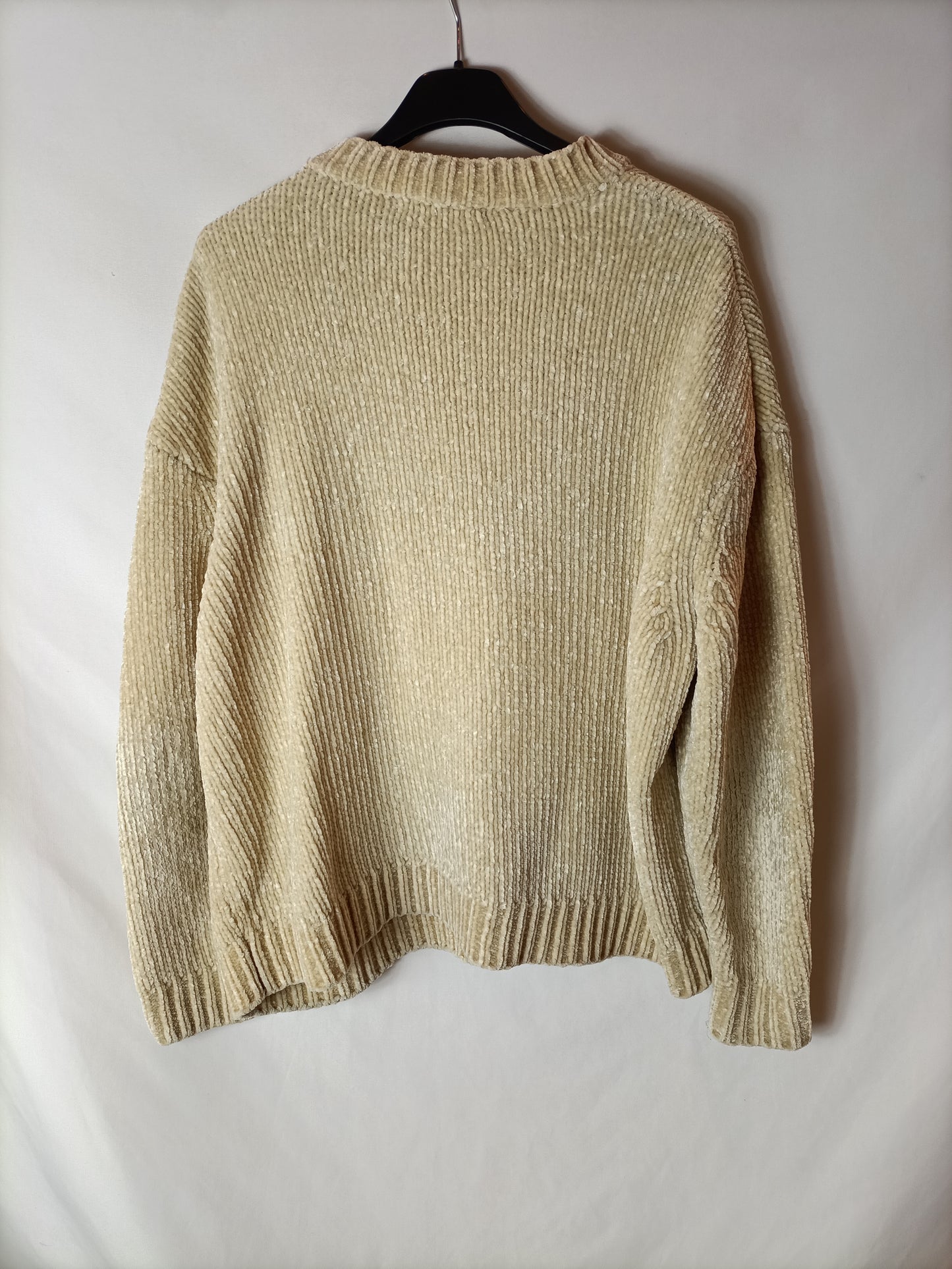 PULL&BEAR. jersey amarillo pastel T.s
