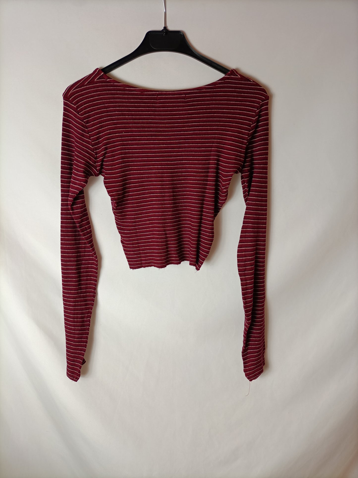 BERSHKA. Camiseta crop rayas T.xs