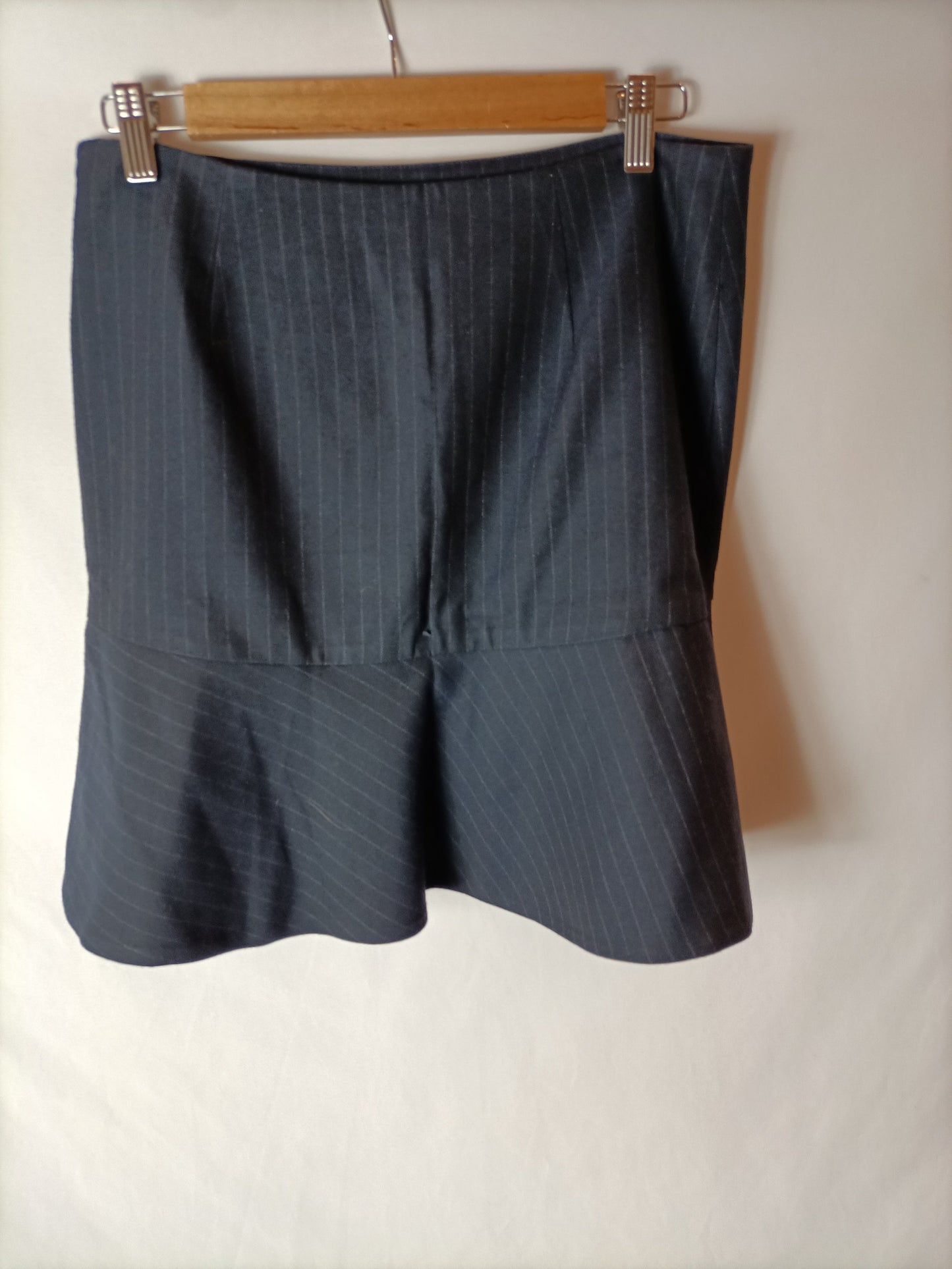 ZARA. Falda azul raya diplomática. T S