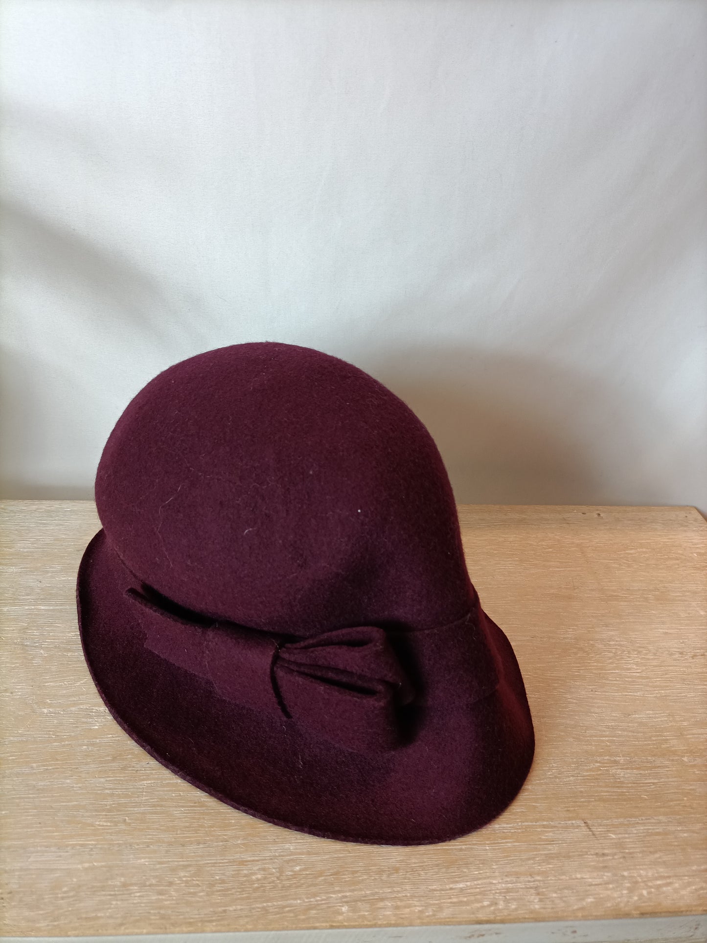 SFERA. Burgundy bow hat Tm