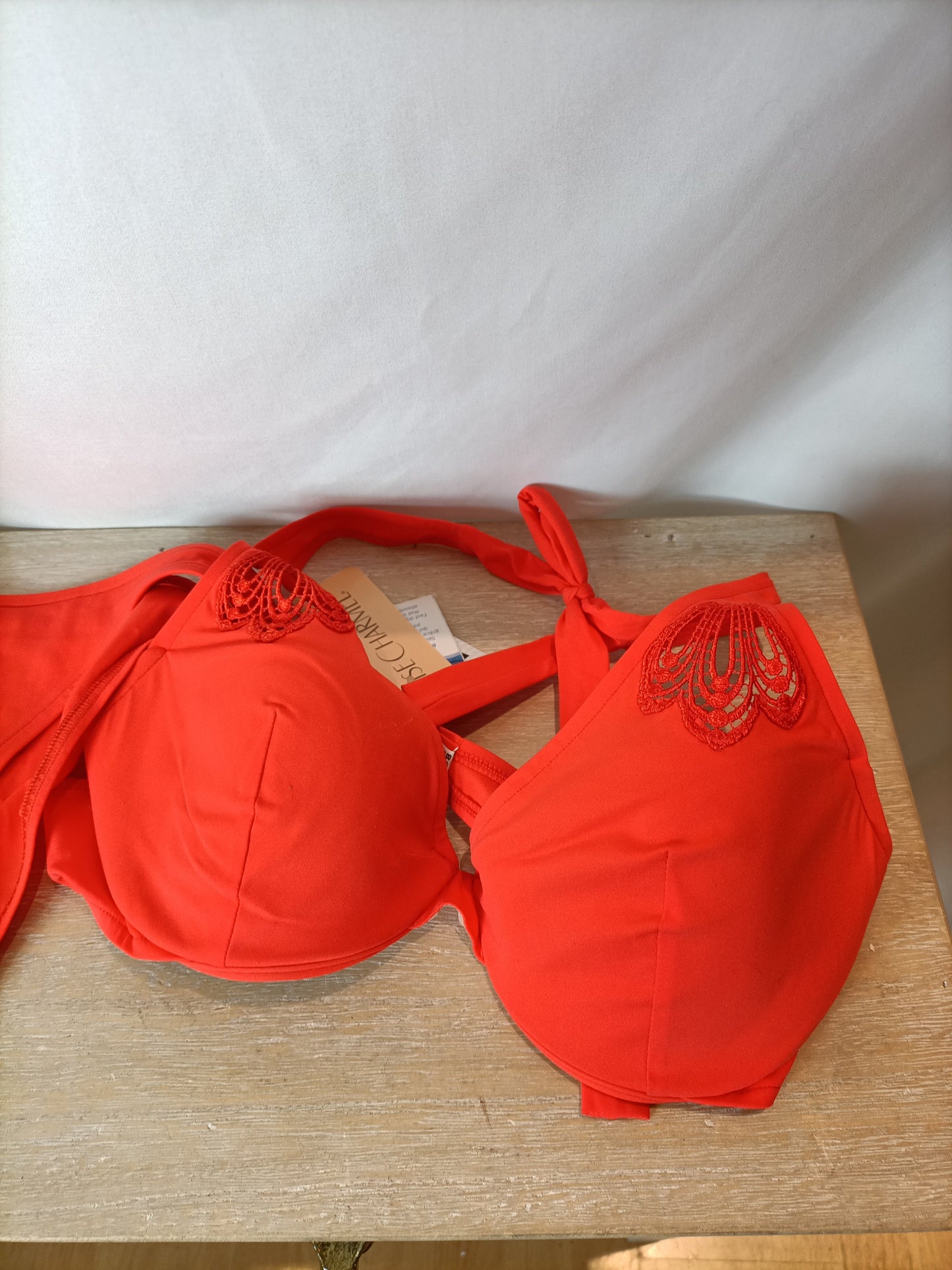LISE CHARMEL. Bikini naranja encaje T.38/75