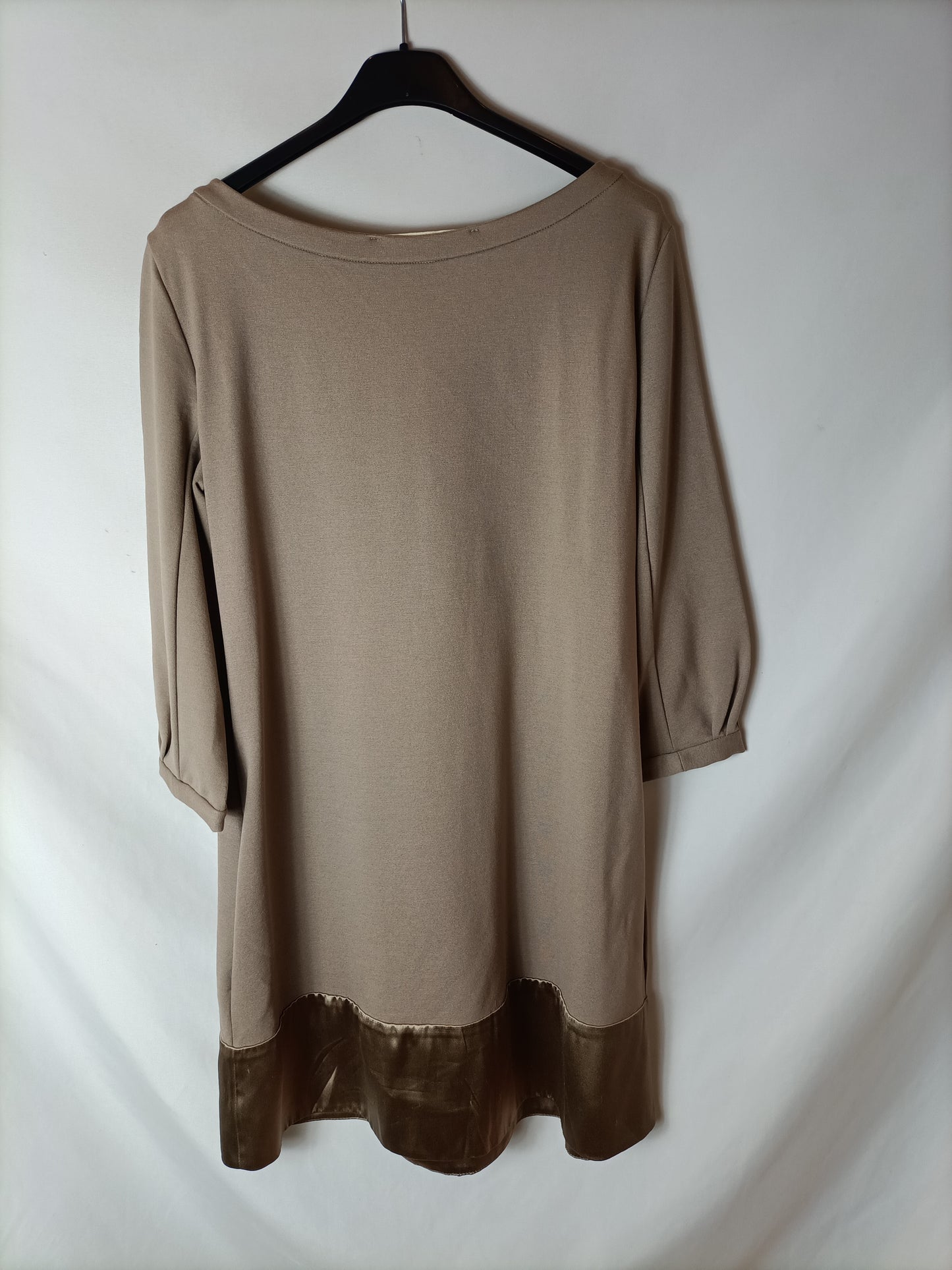 MARNI. Elastic beige dress T.38