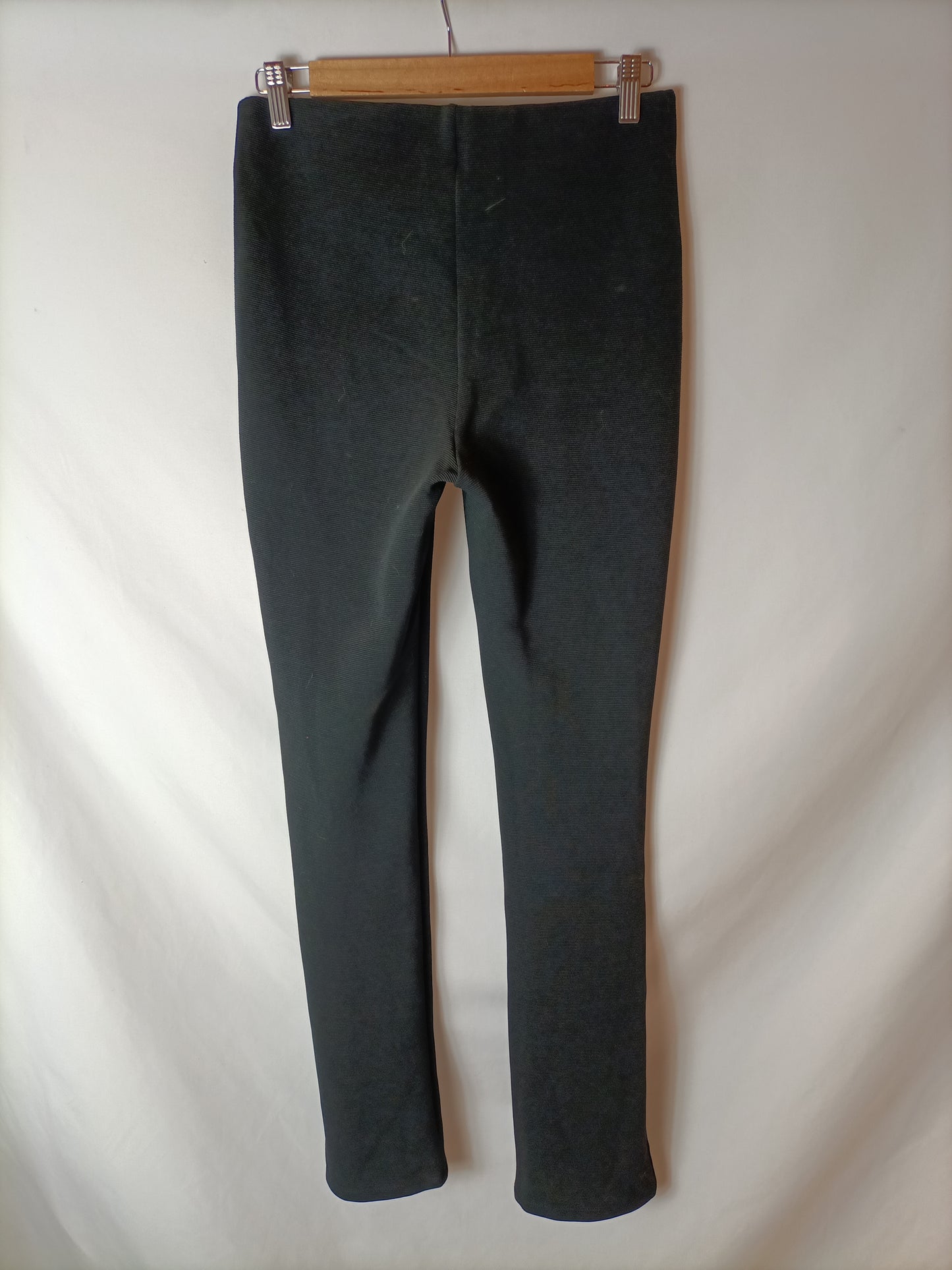 H&M. leggins negros apertura T.m