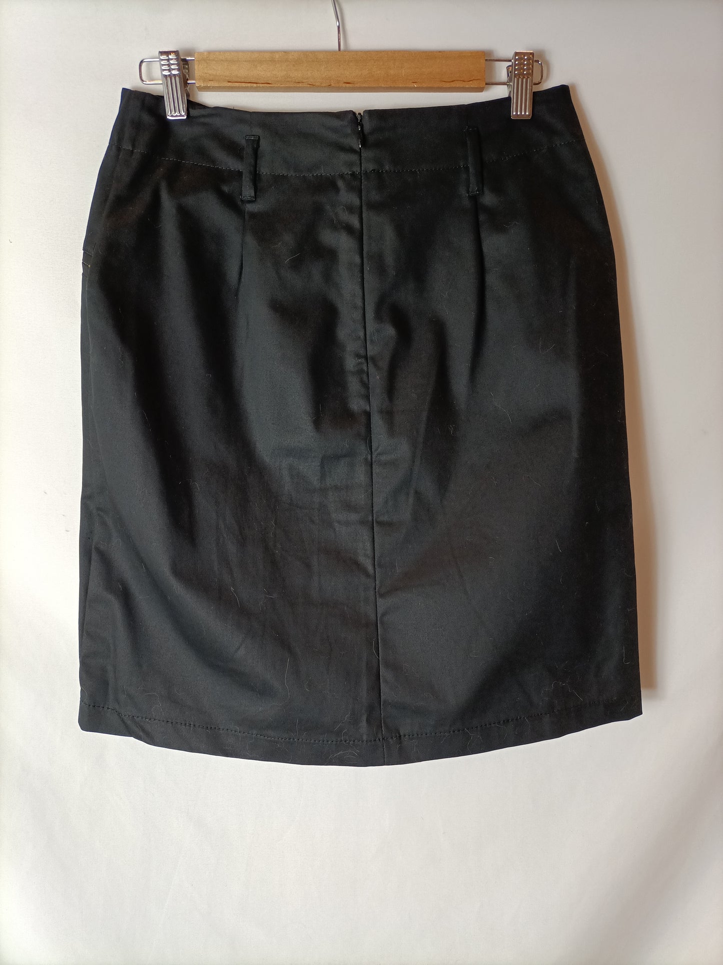 ZARA. Black pleated Ts skirt