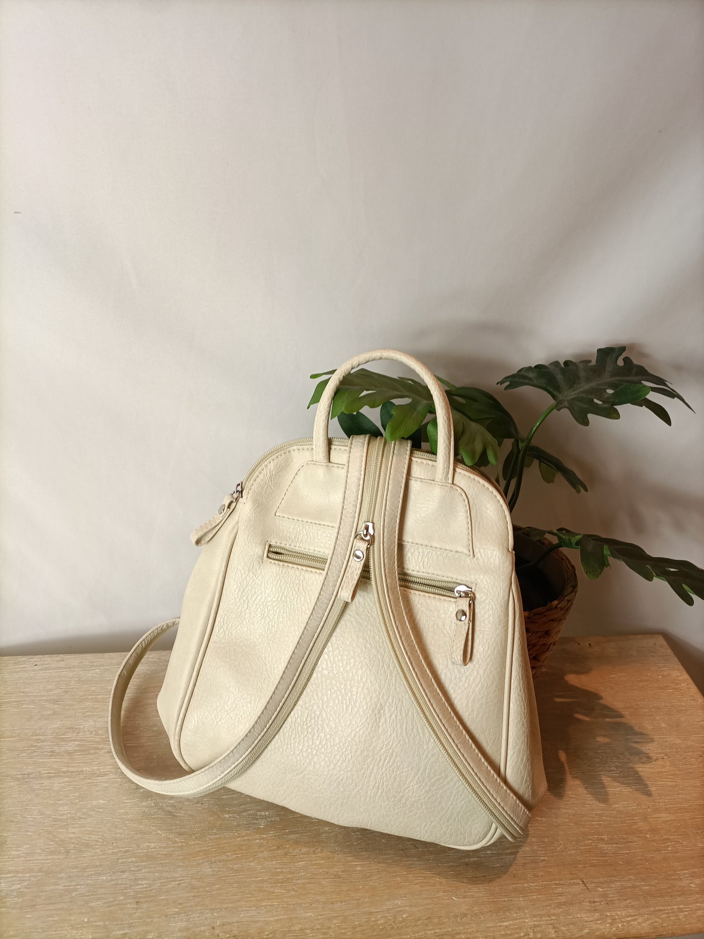 OTHERS. Light beige backpack (tara)