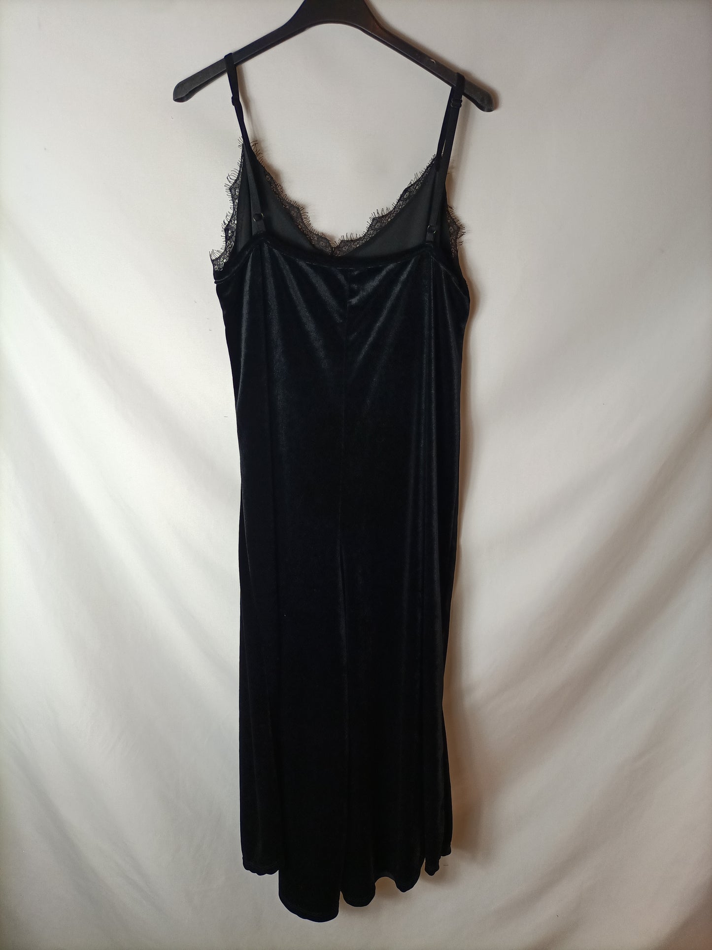 OTHERS. Black velvet culotte jumpsuit. YOU (m/l)