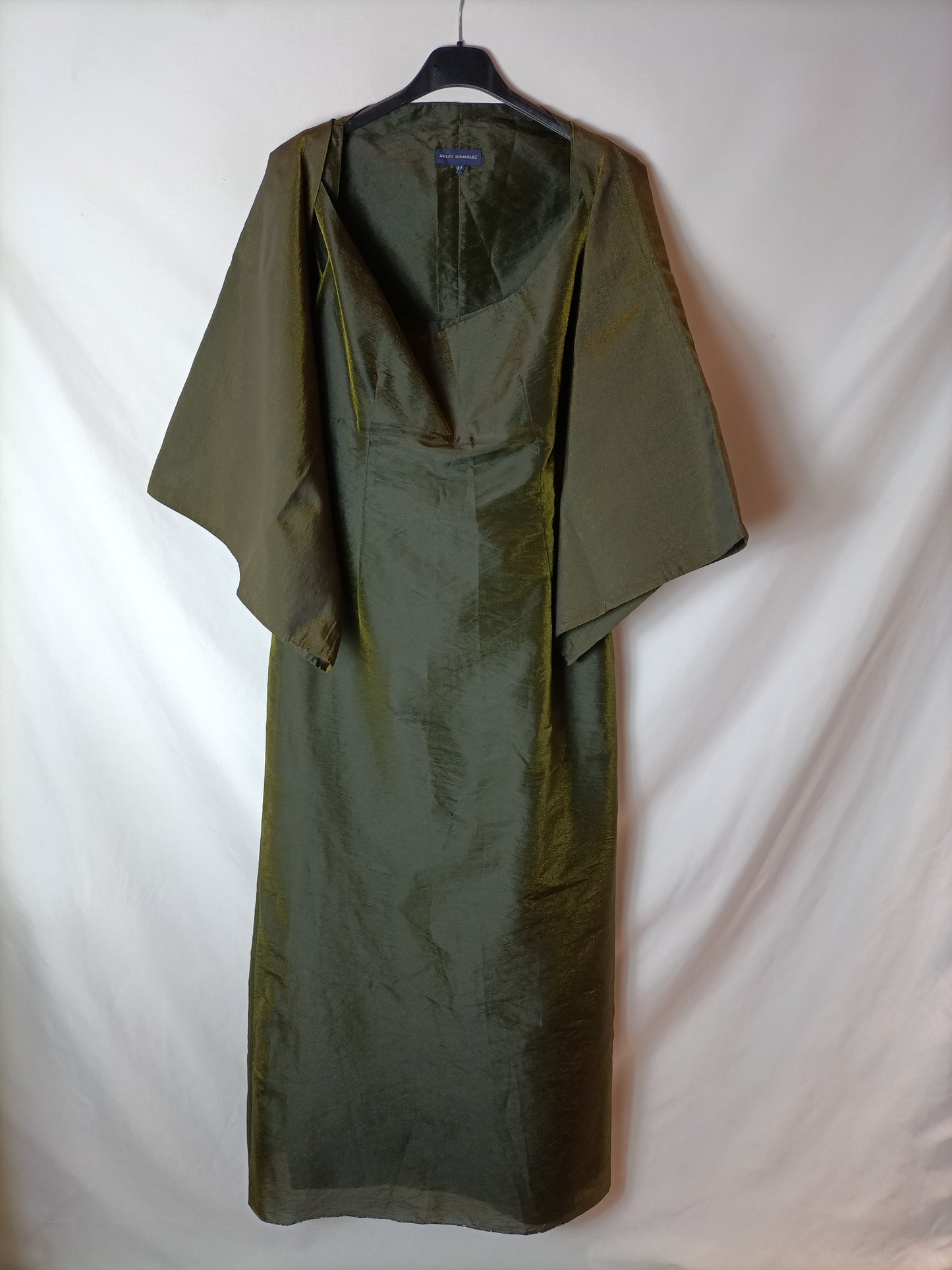 ADOLFO DOMINGUEZ. Vestido verde tornasolado con torerita a juego. T 40