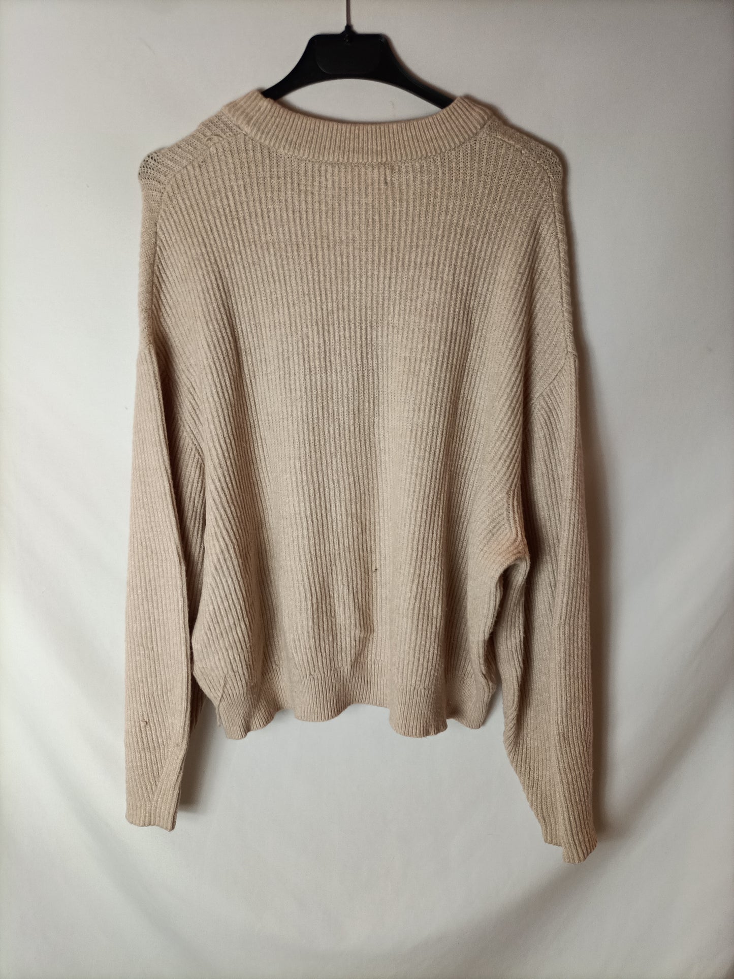 PULL&BEAR. Jersey beige canalé T.s