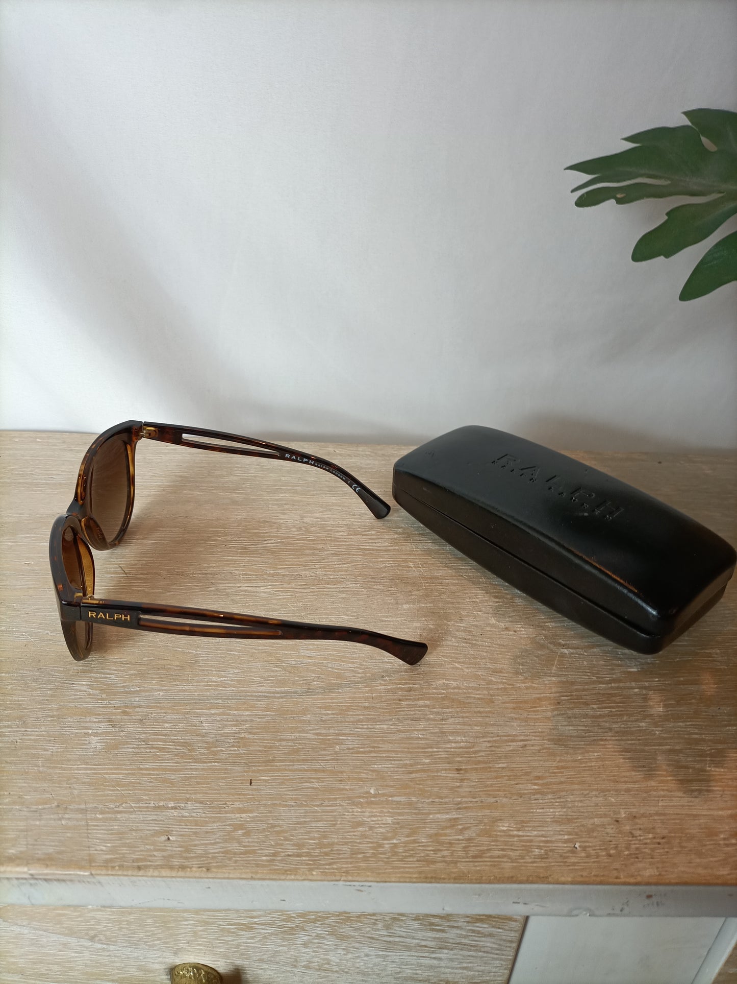 RALPH LAUREN. Mother-of-pearl sunglasses