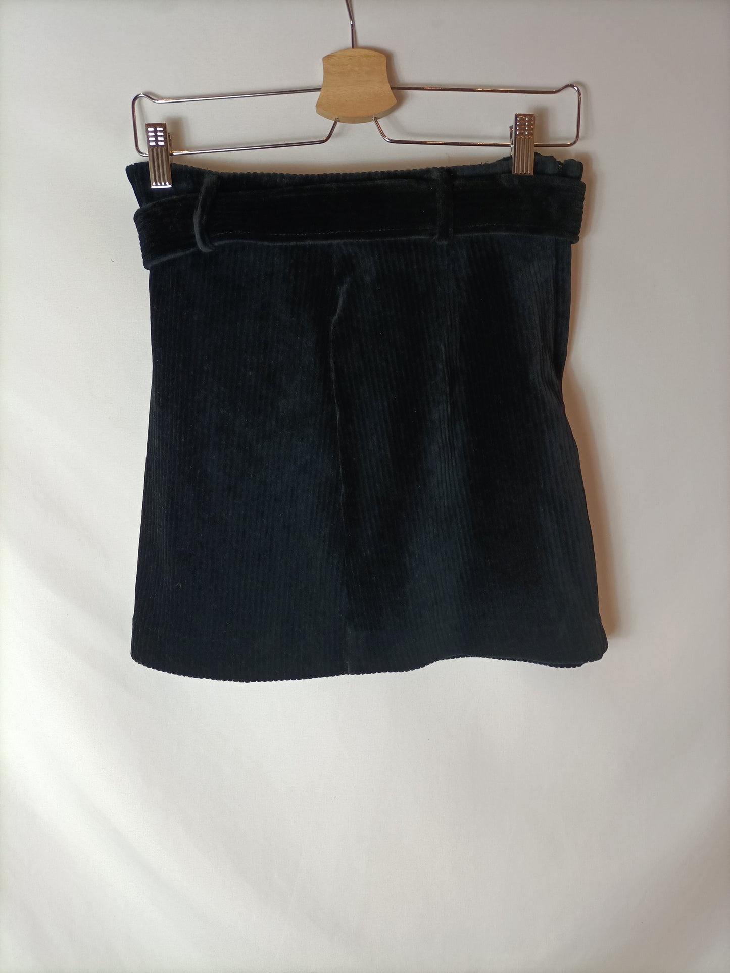 MANGO. Falda pana negra T.m