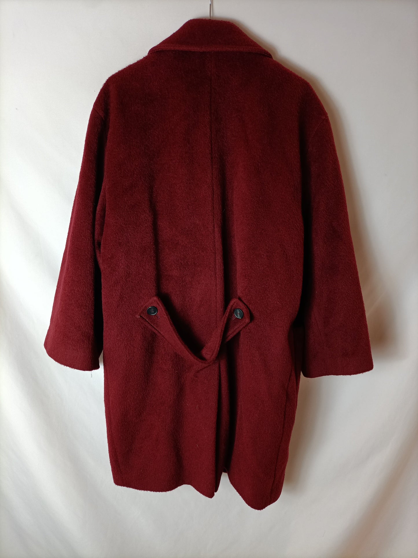 AMERICAN VINTAGE. Abrigo burdeos. T U (m/l)