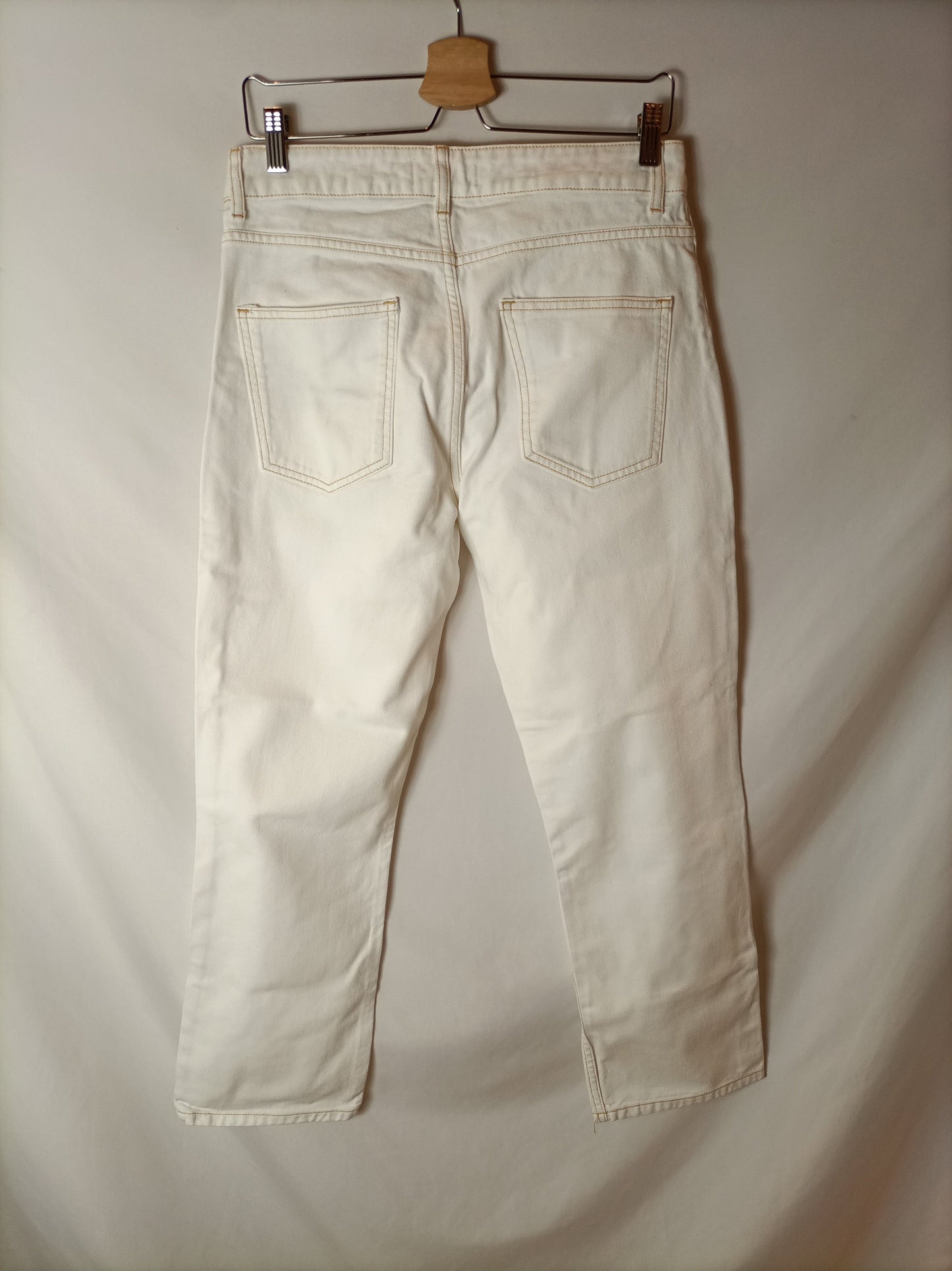 MANGO. Pantalón blanco costura T.38