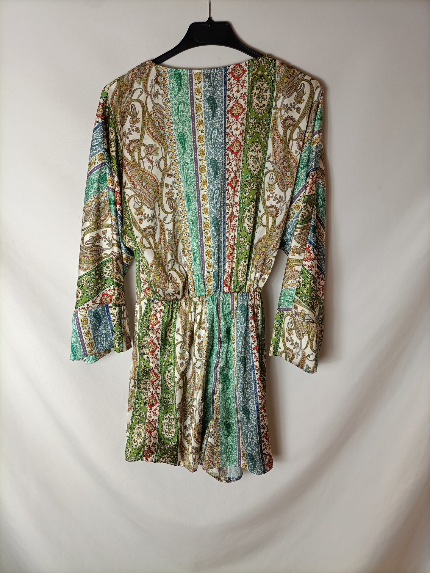 ZARA. Mono fluido estampado. T XS