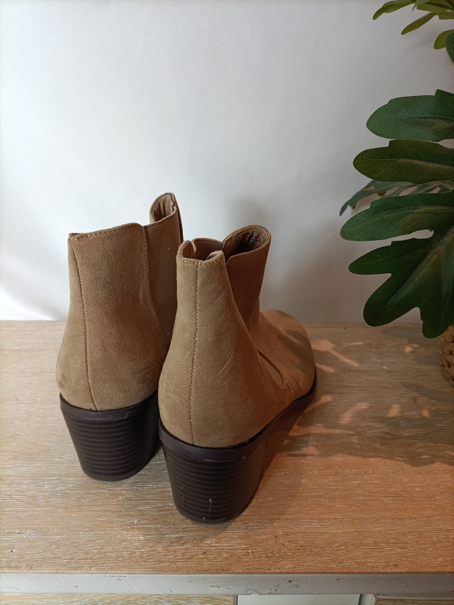 JUSTFAB. Botines beige T.38