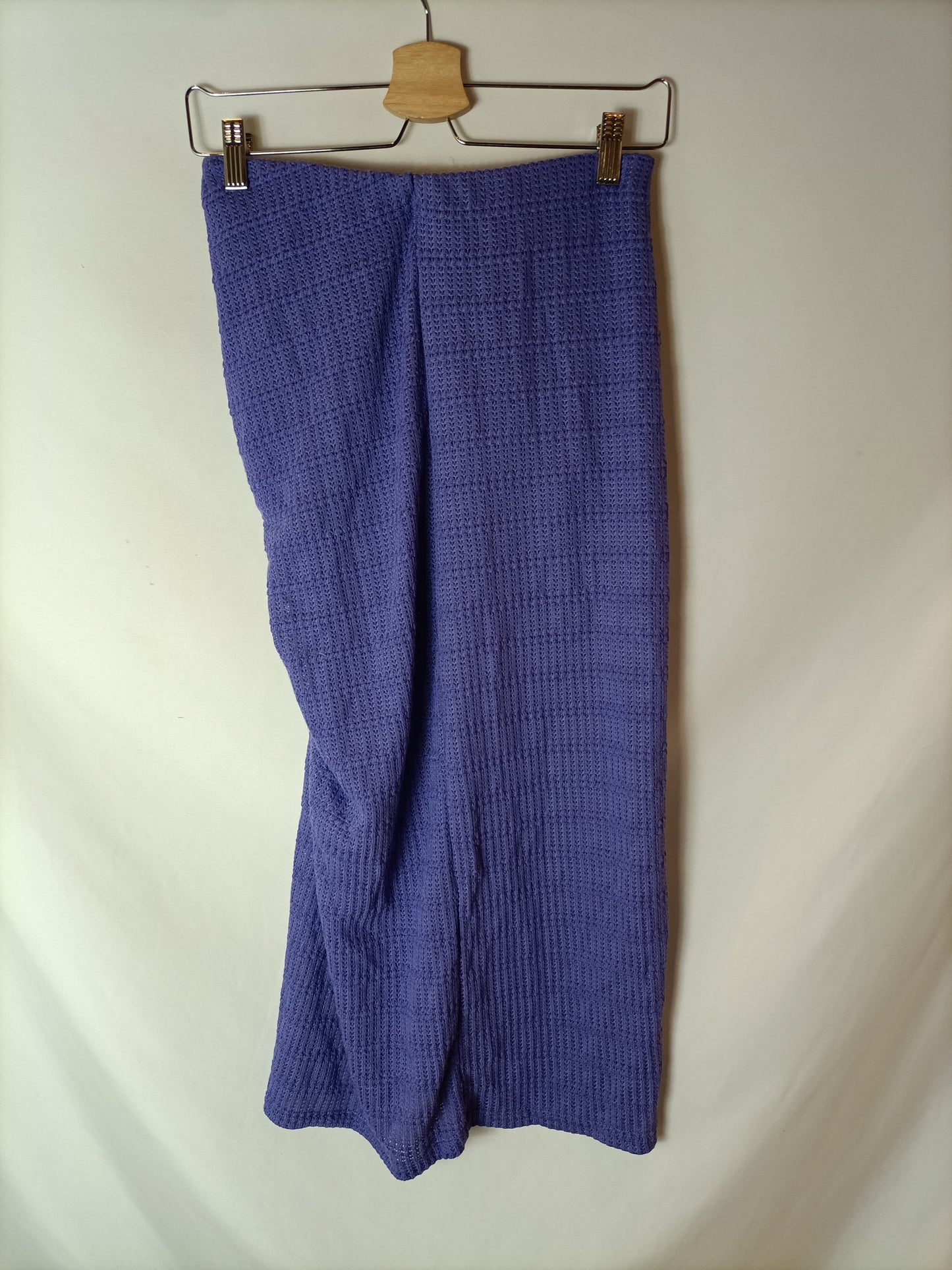 PULL&BEAR. Falda punto apertura morada. T M