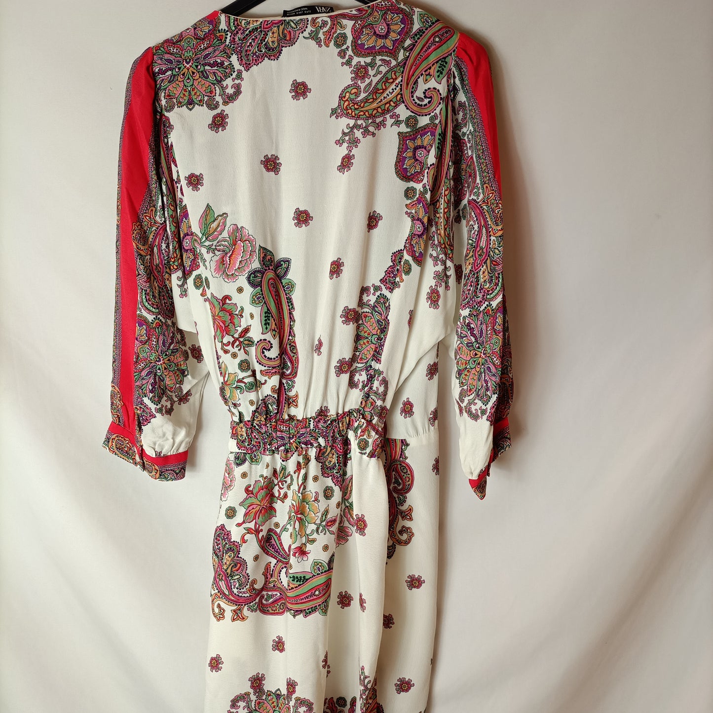 ZARA. Vestido cruzado estilo kimono. T S