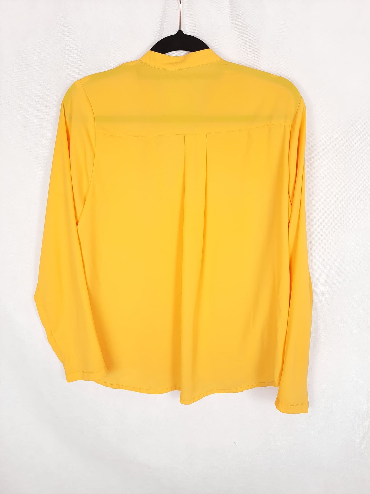 OTRAS. Blusa amarilla T.L