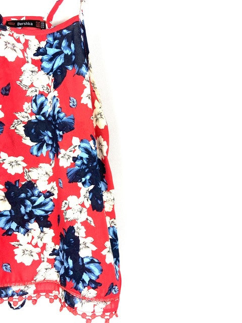 BERHSKA.Red and blue top T.xs