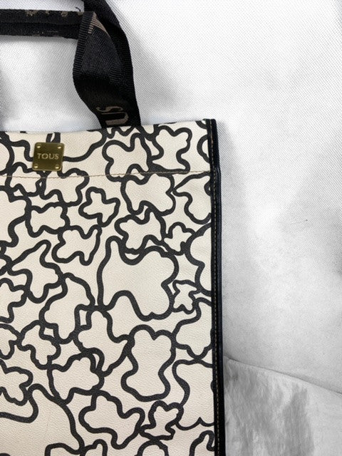TOUS. Logo bag